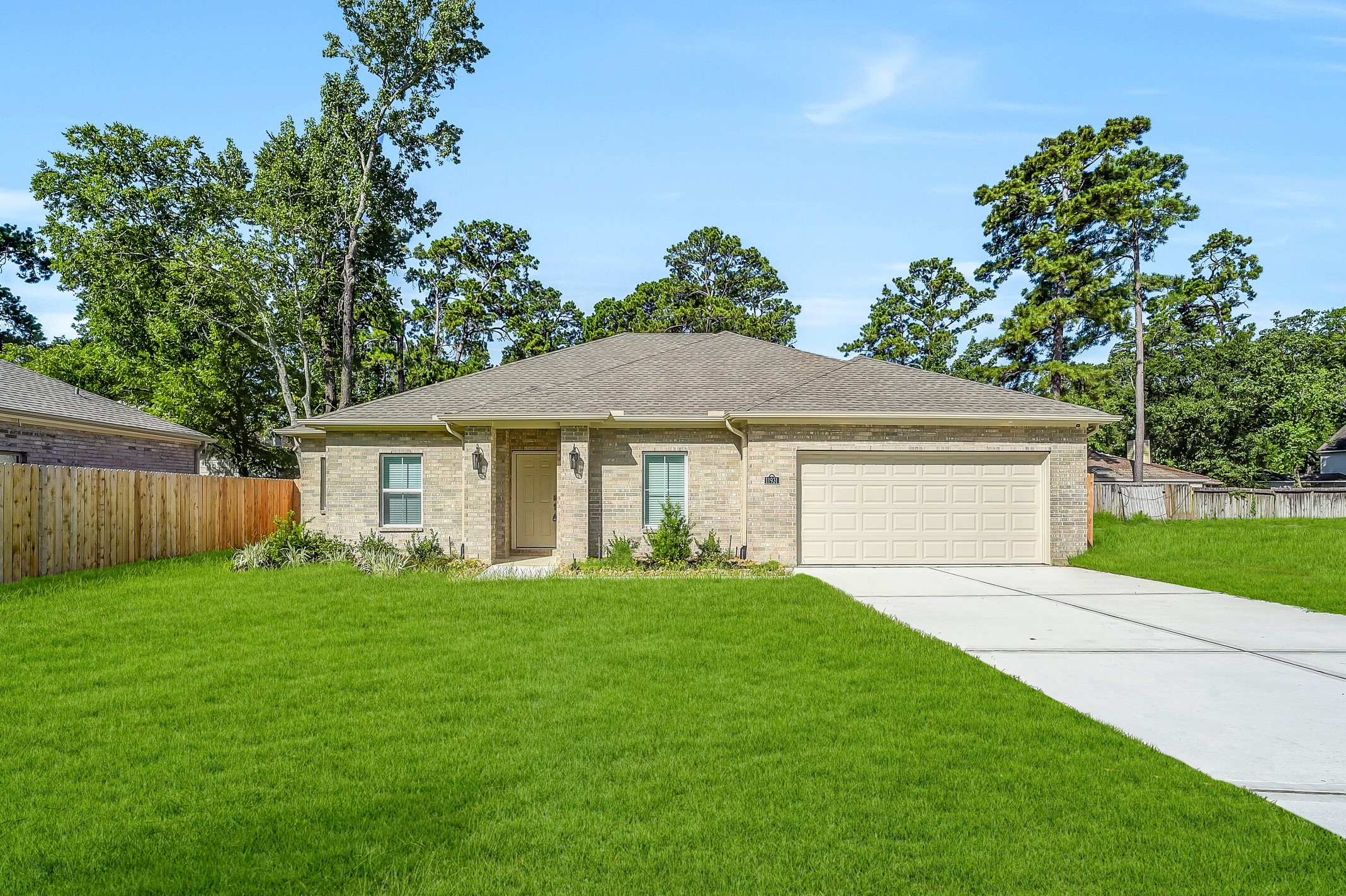 11931 Pondwood Drive Property Photo 1