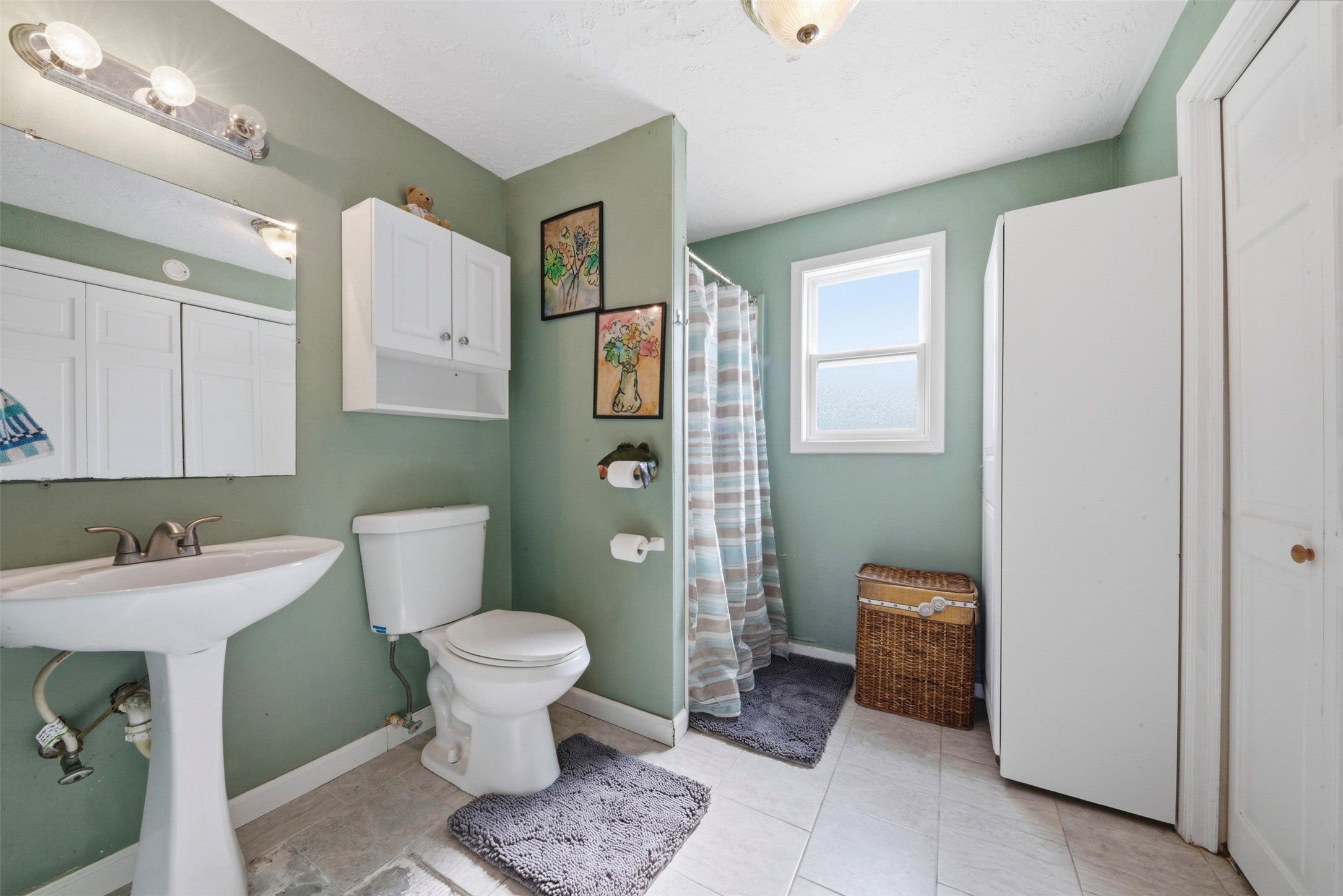 2 S Sandpiper Street Property Photo 4