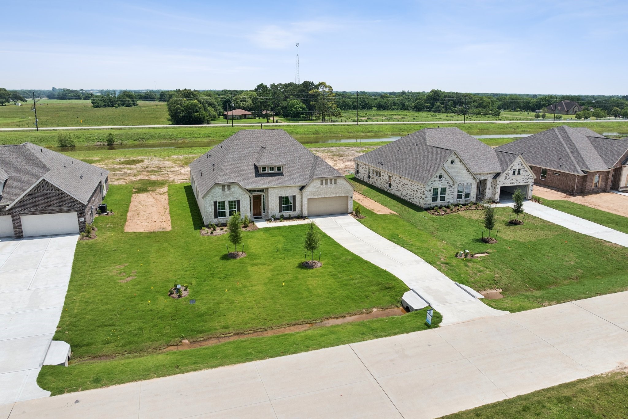 6903 Allens Landing Property Photo 1