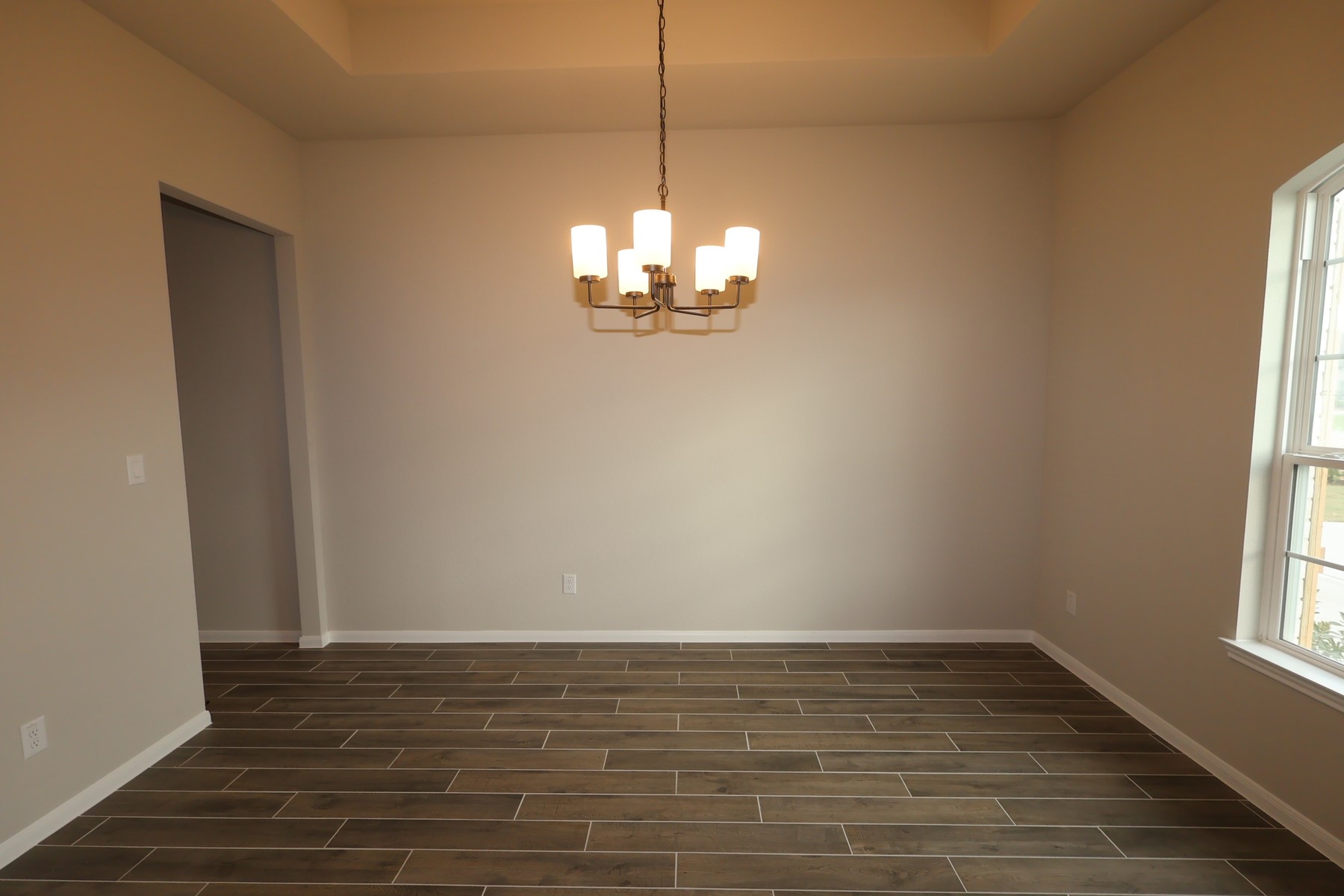 6903 Allens Landing Property Photo 4