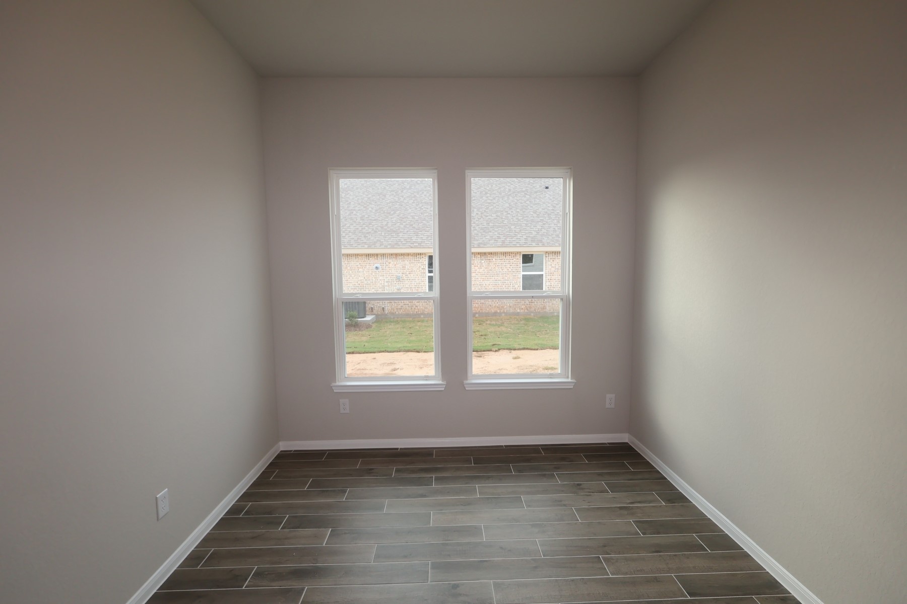 6903 Allens Landing Property Photo 4
