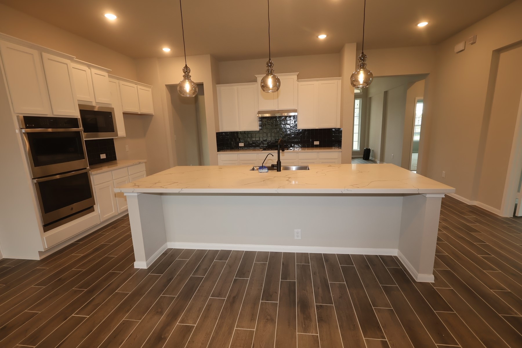 6903 Allens Landing Property Photo 5