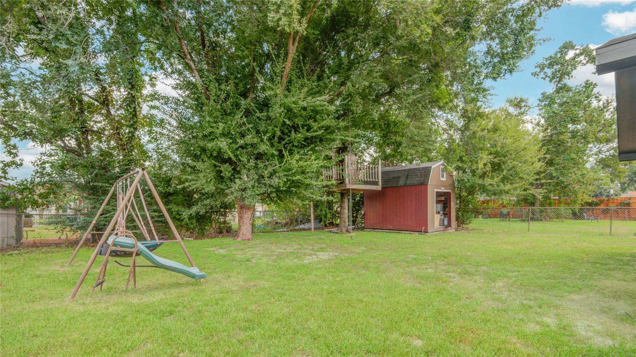9822 Thorn Street, Houston Tx 77078 Property Photo 28