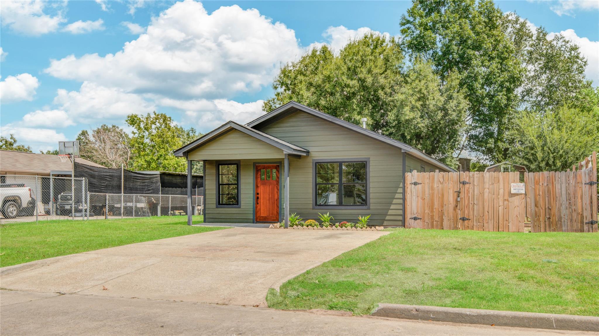 9822 Thorn Street, Houston Tx 77078 Property Photo 30