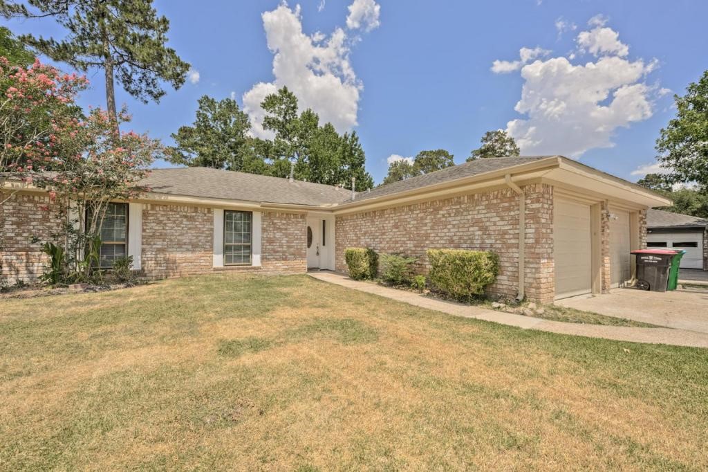 23906 Spring Towne Drive Property Photo 1