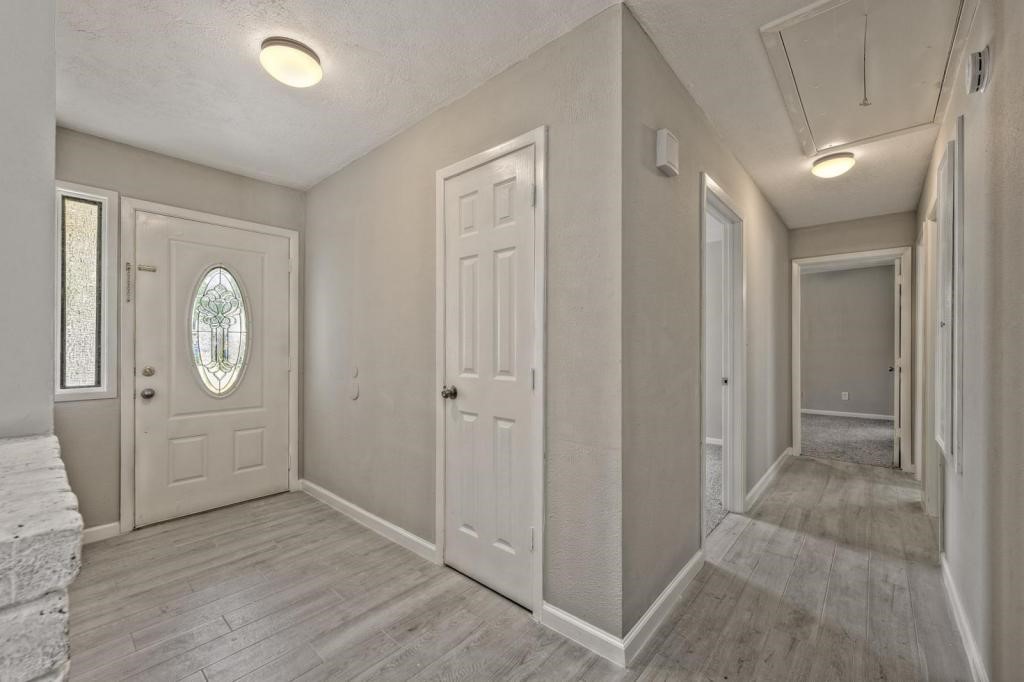 23906 Spring Towne Drive Property Photo 4