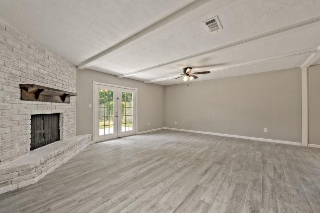 23906 Spring Towne Drive Property Photo 6