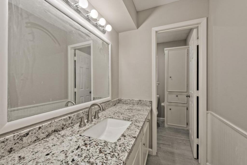 23906 Spring Towne Drive Property Photo 9