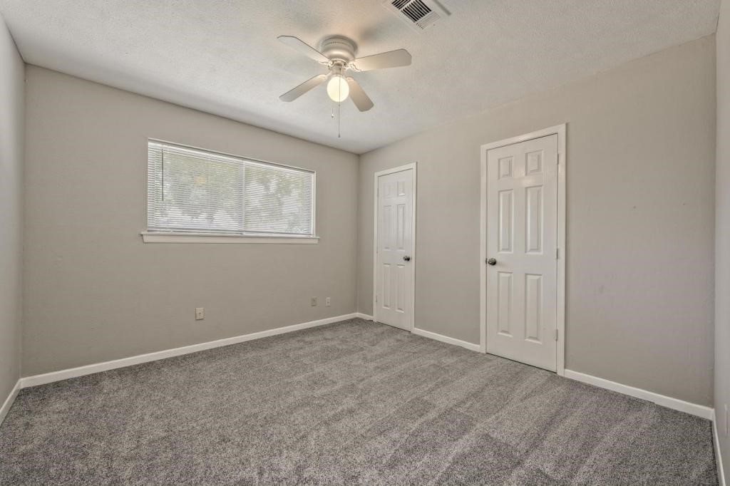 23906 Spring Towne Drive Property Photo 10