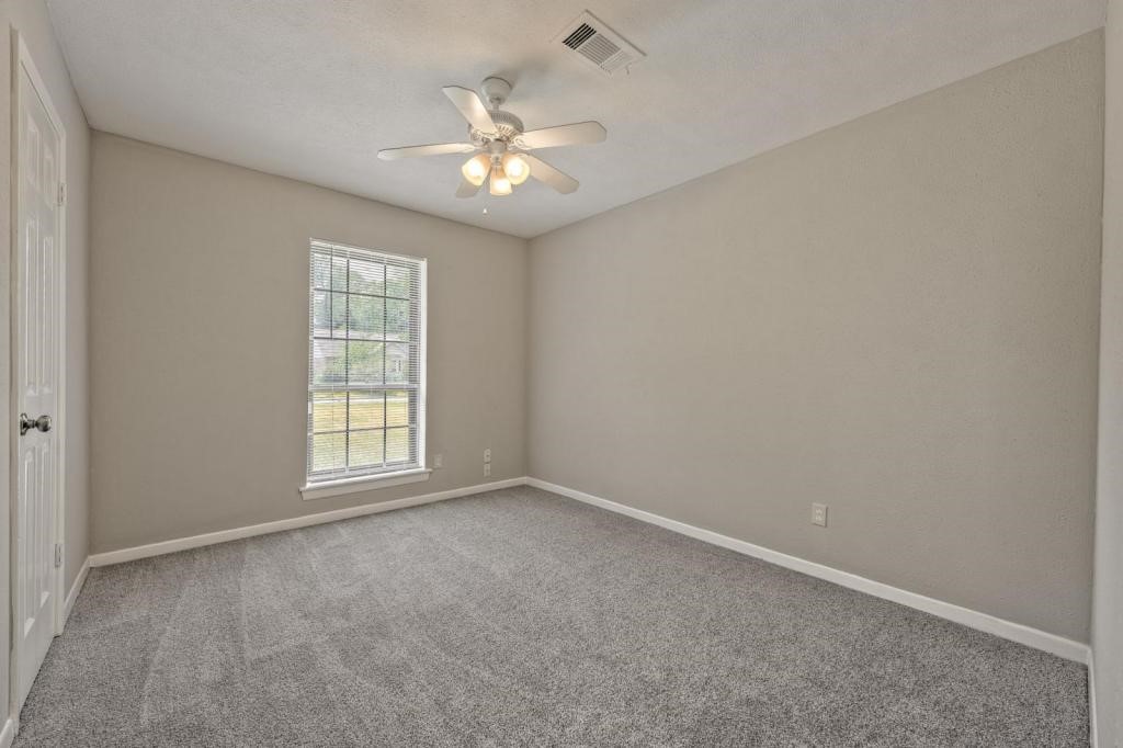 23906 Spring Towne Drive Property Photo 12