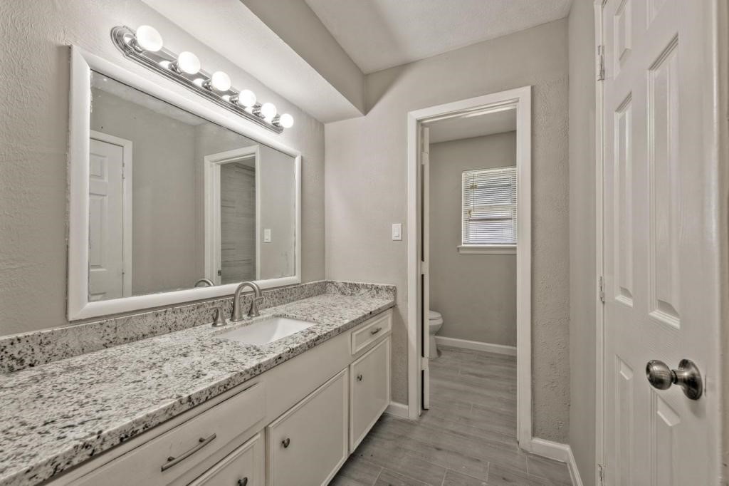 23906 Spring Towne Drive Property Photo 13