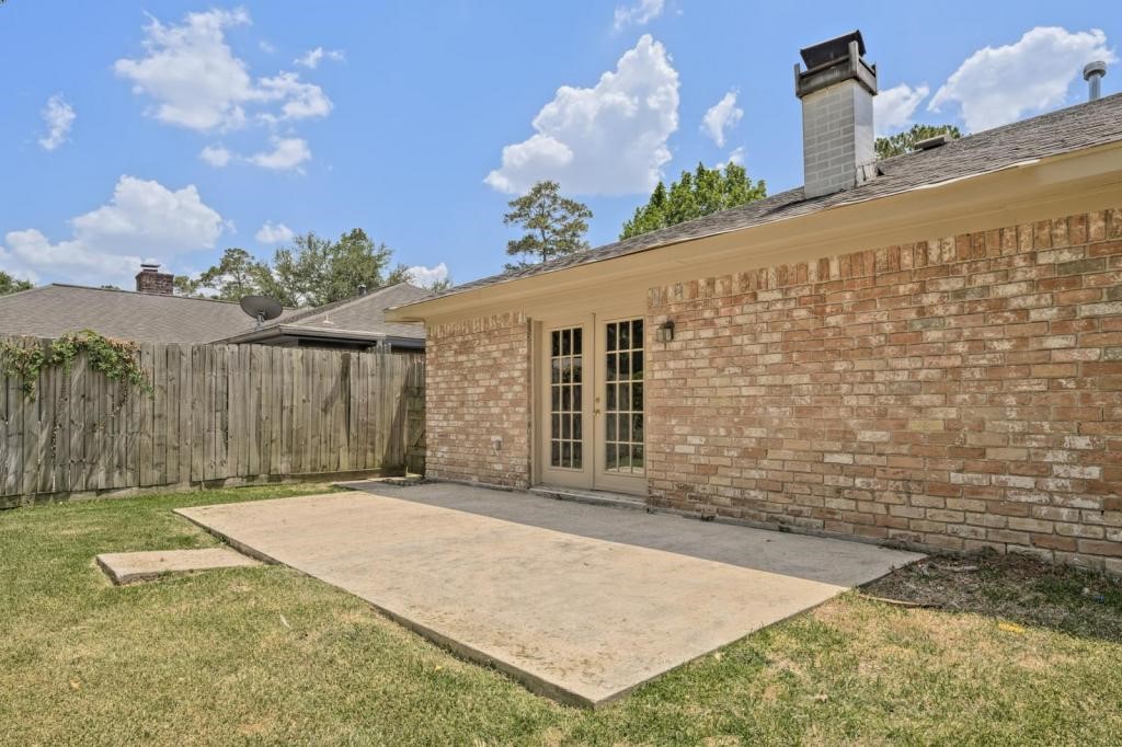 23906 Spring Towne Drive Property Photo 18
