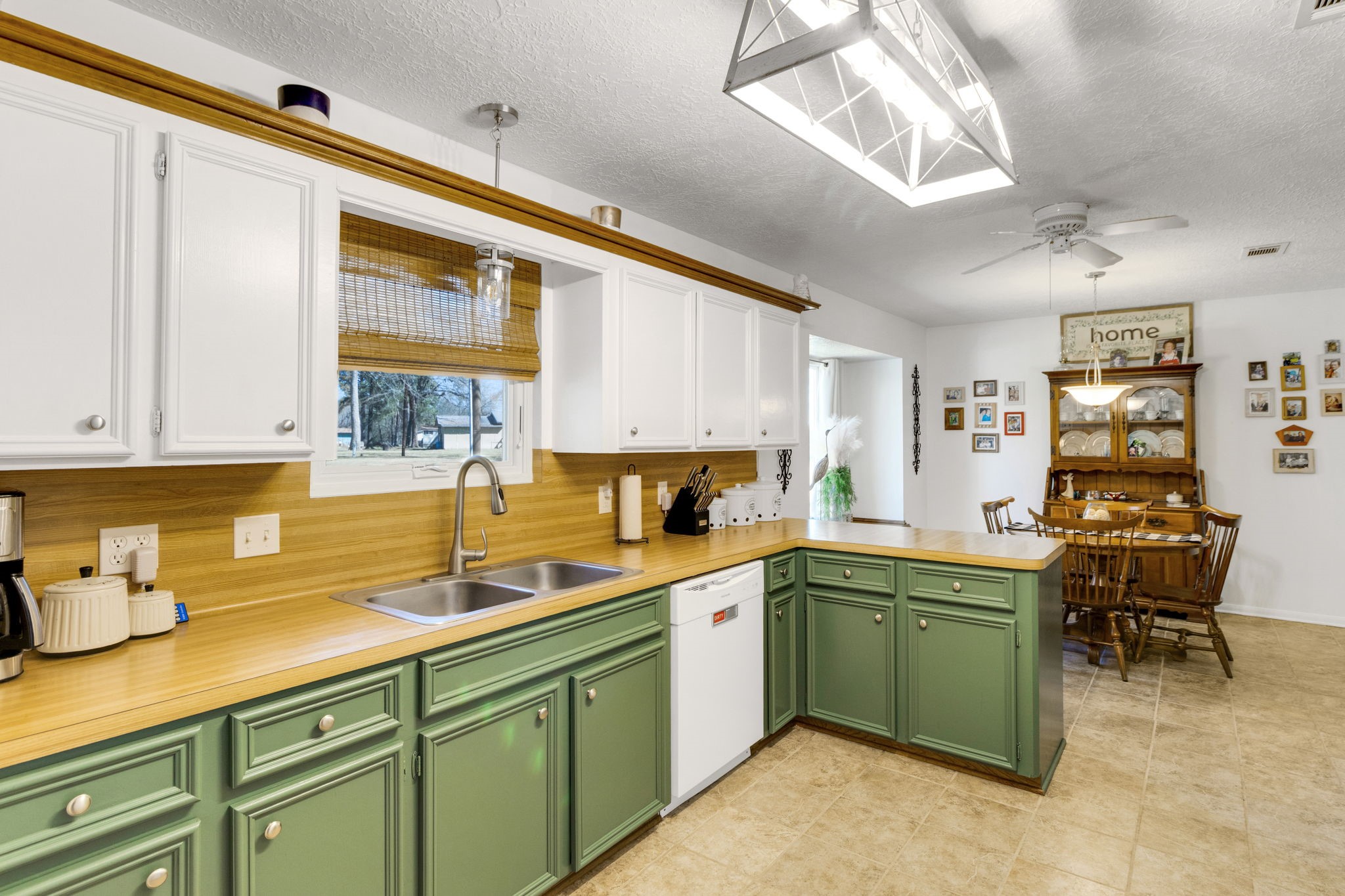 144 Thornton Property Photo 14