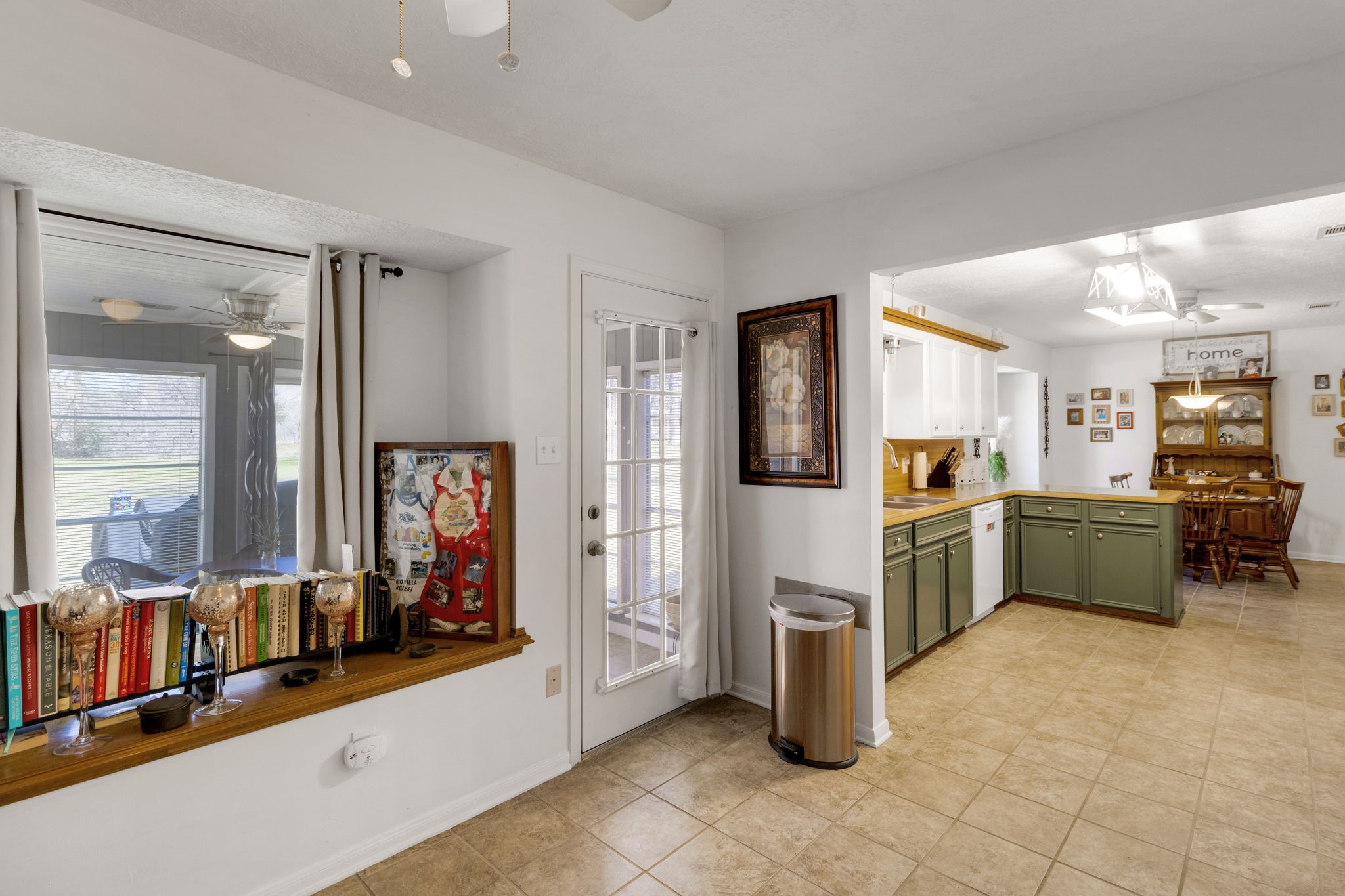 144 Thornton Property Photo 18