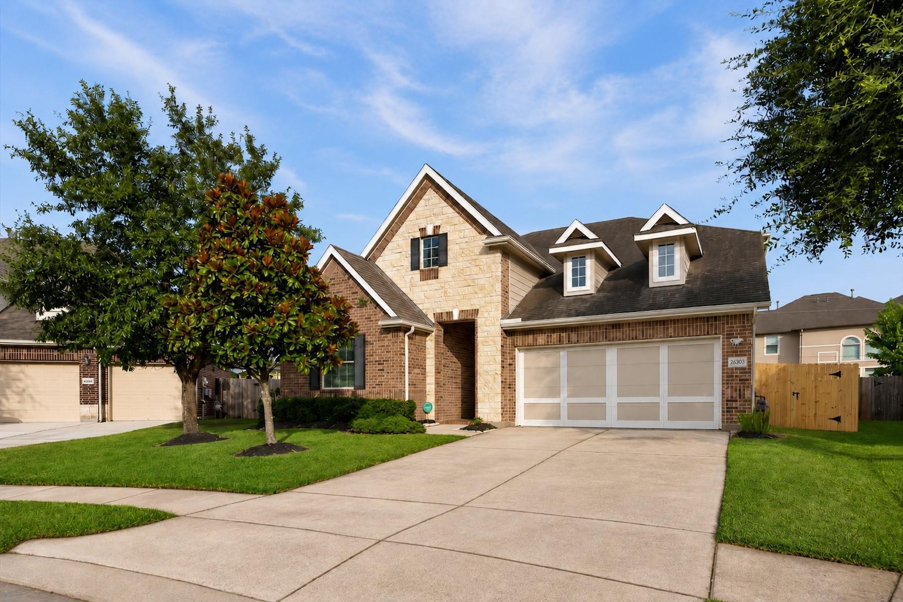 26303 Landover Hills Lane Property Photo 2