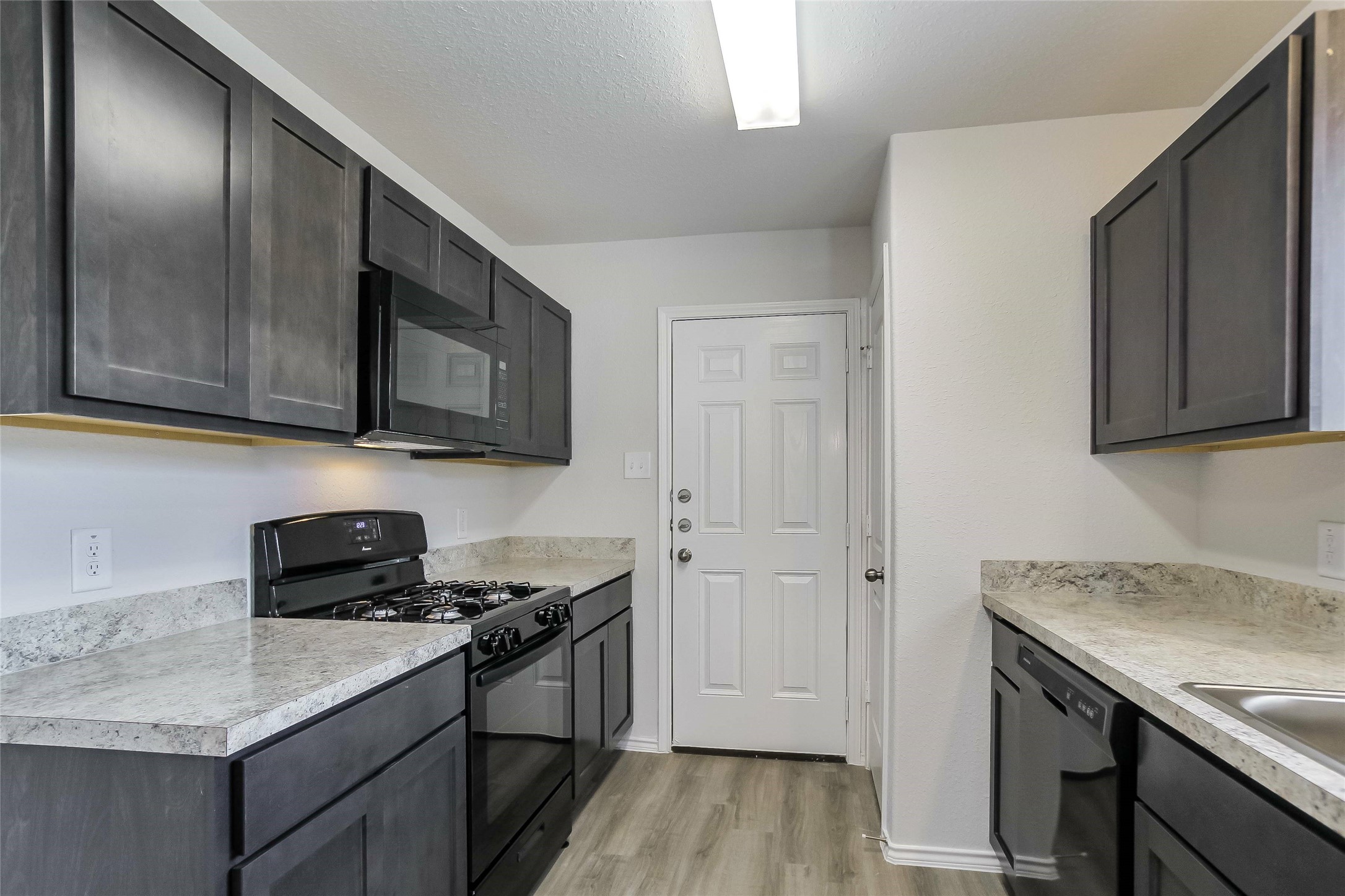 22395 Dominguez Drive Property Photo 4