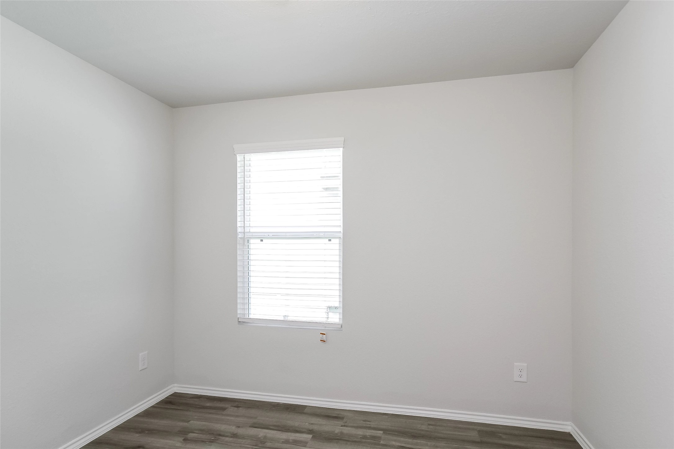 22395 Dominguez Drive Property Photo 11