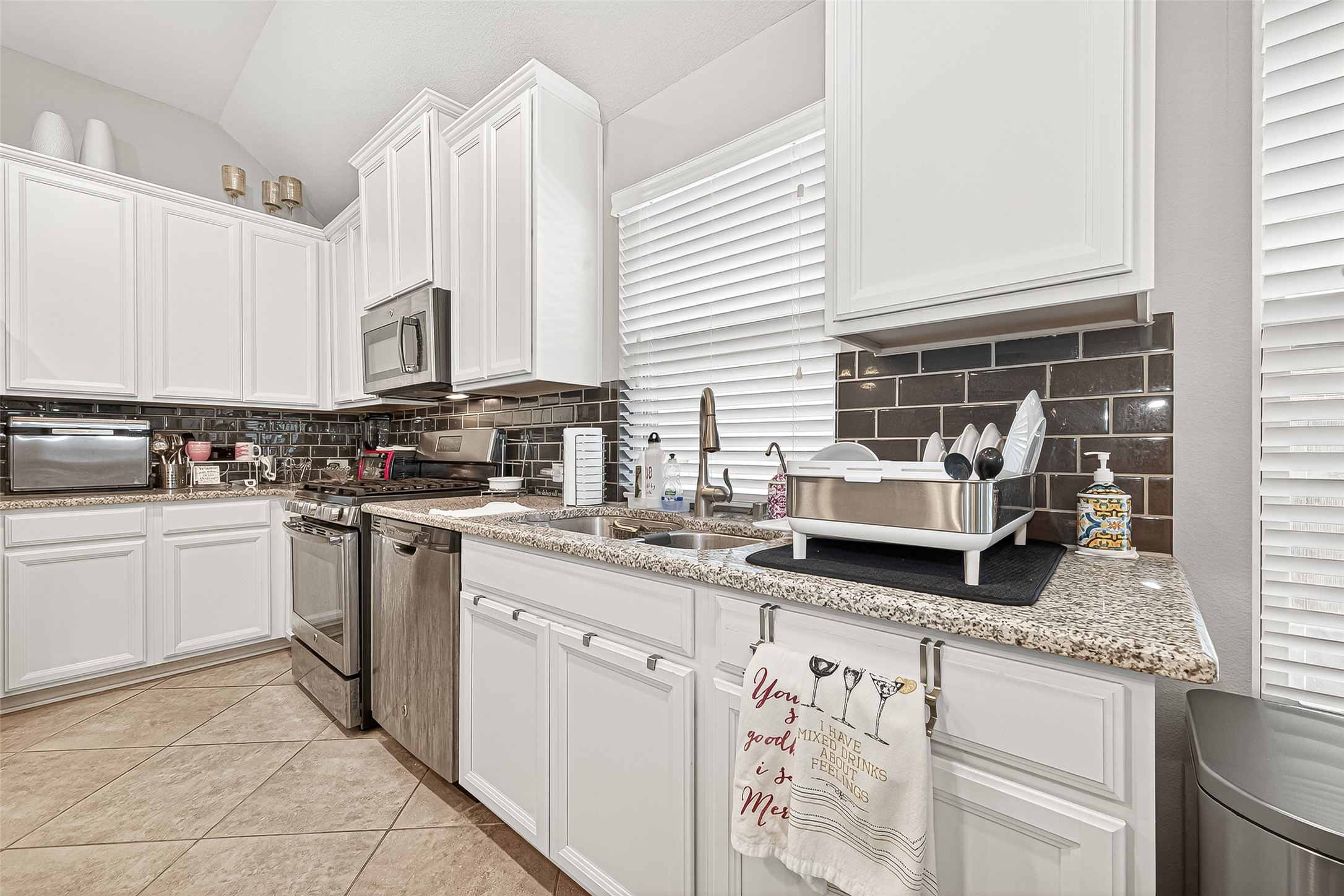 19707 Lakeside Pointe Court Property Photo 13