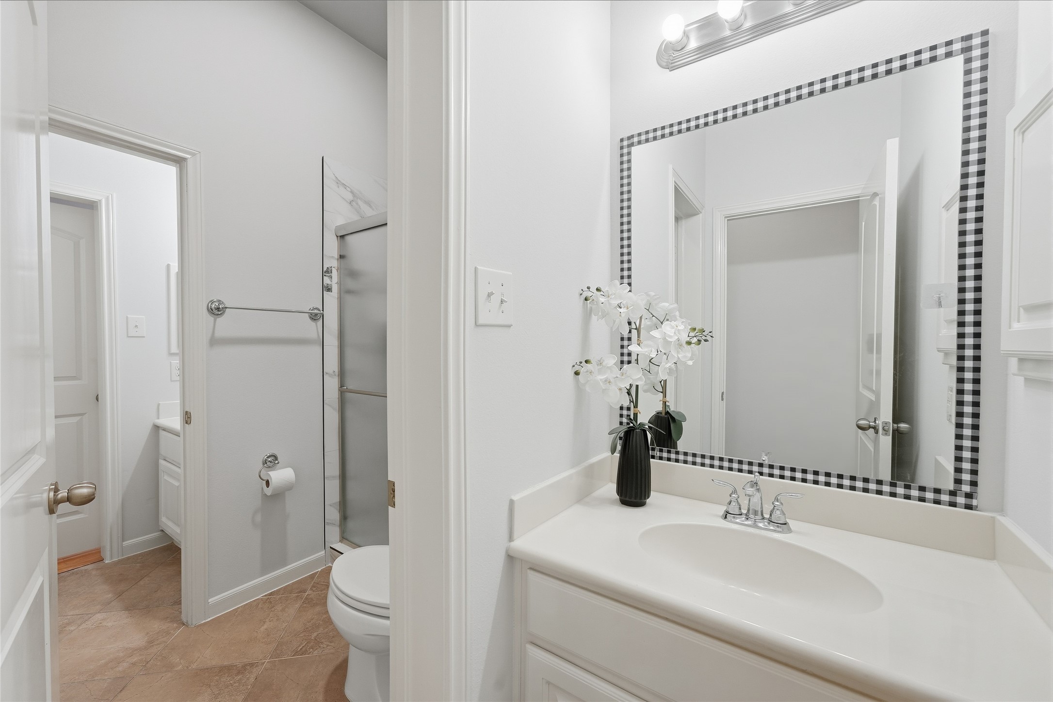 13812 Lakewater Drive Property Photo 15