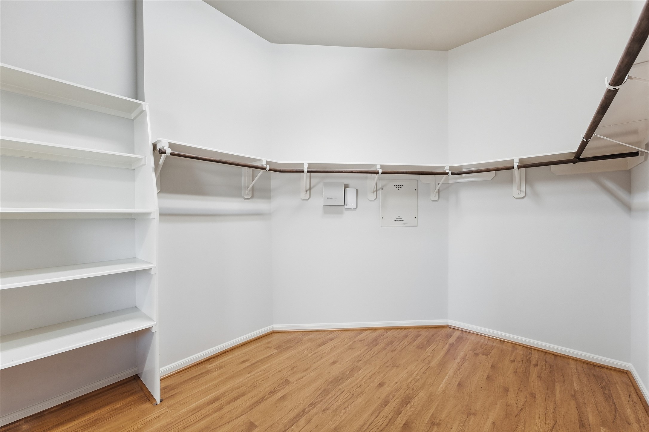 13812 Lakewater Drive Property Photo 21