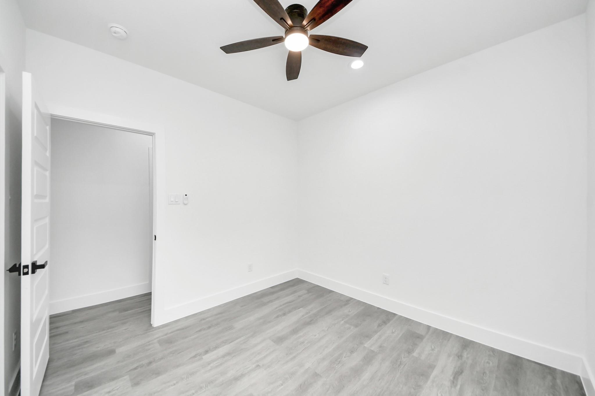 221 Armstrong Street B Property Photo 10