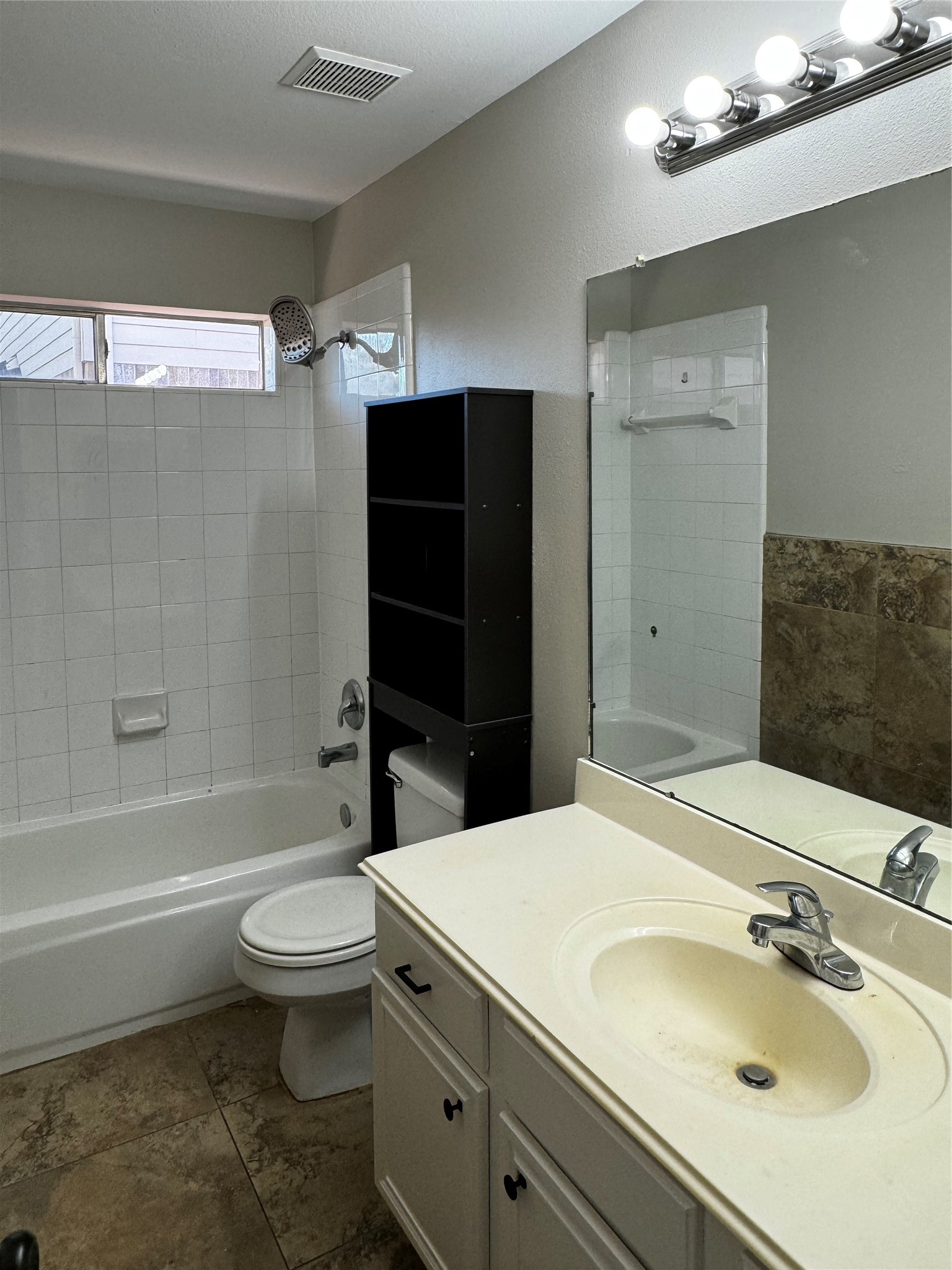 18614 Timbers Dr Drive Property Photo 20