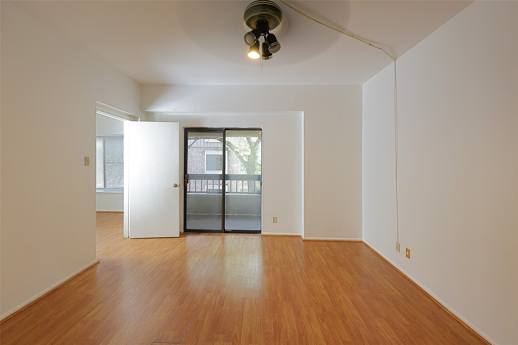 2209 S Braeswood Boulevard 32c Property Photo 5