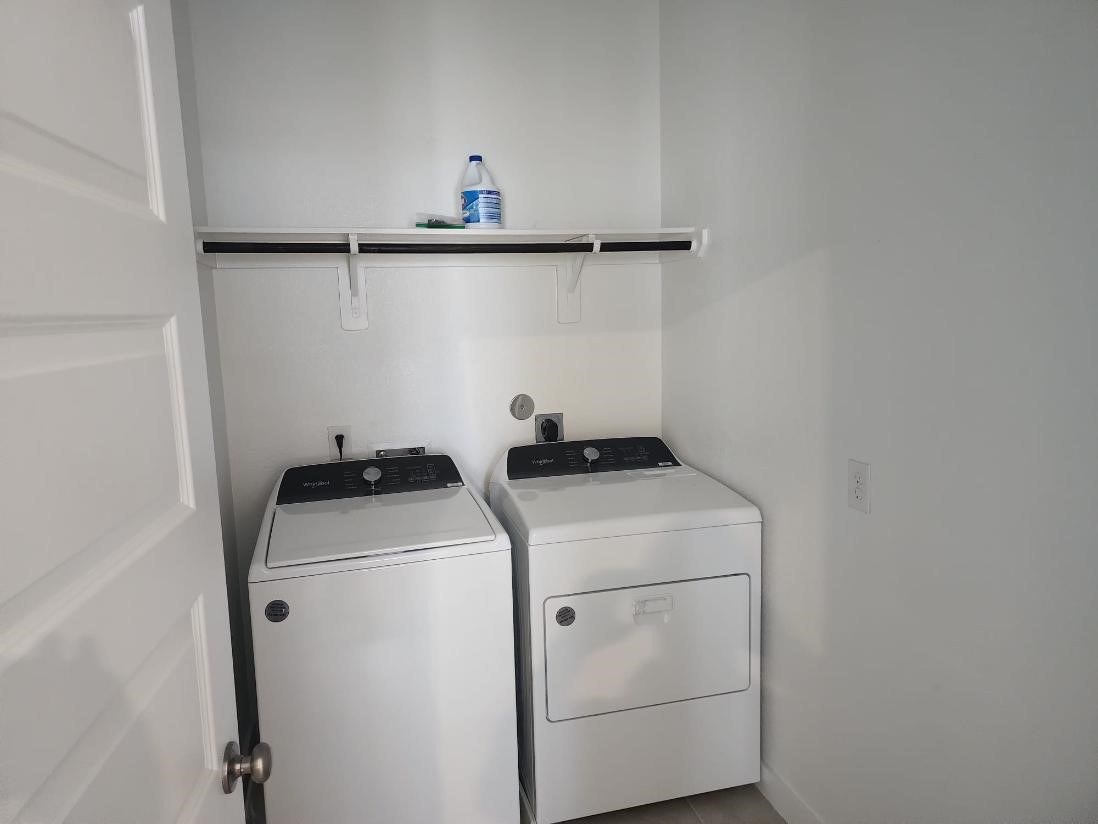 1520 Red Acer Drive Property Photo 7