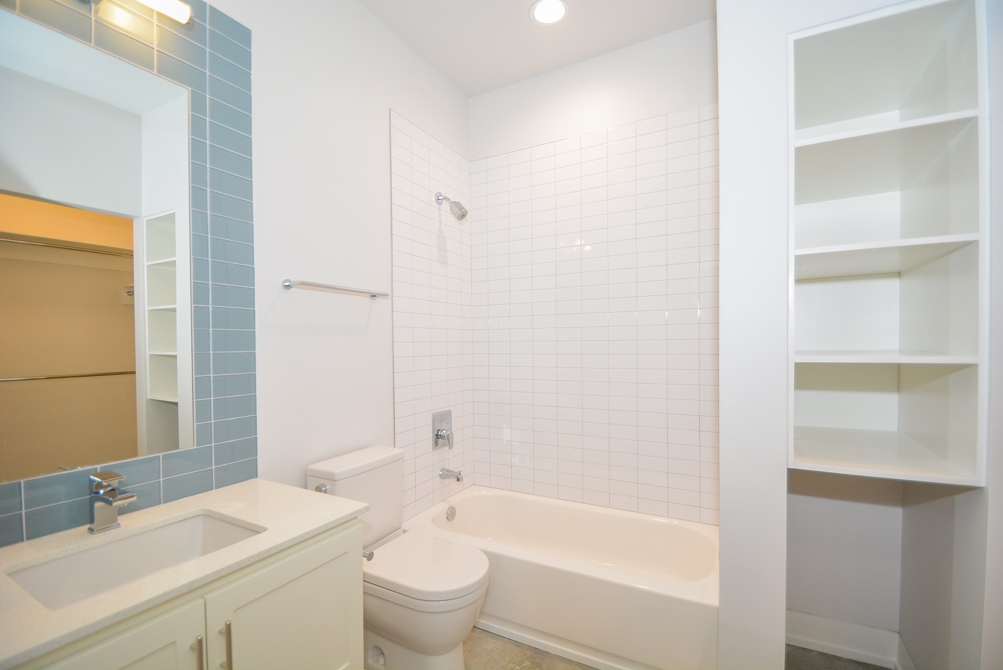 1905 Oakdale Street Property Photo 9