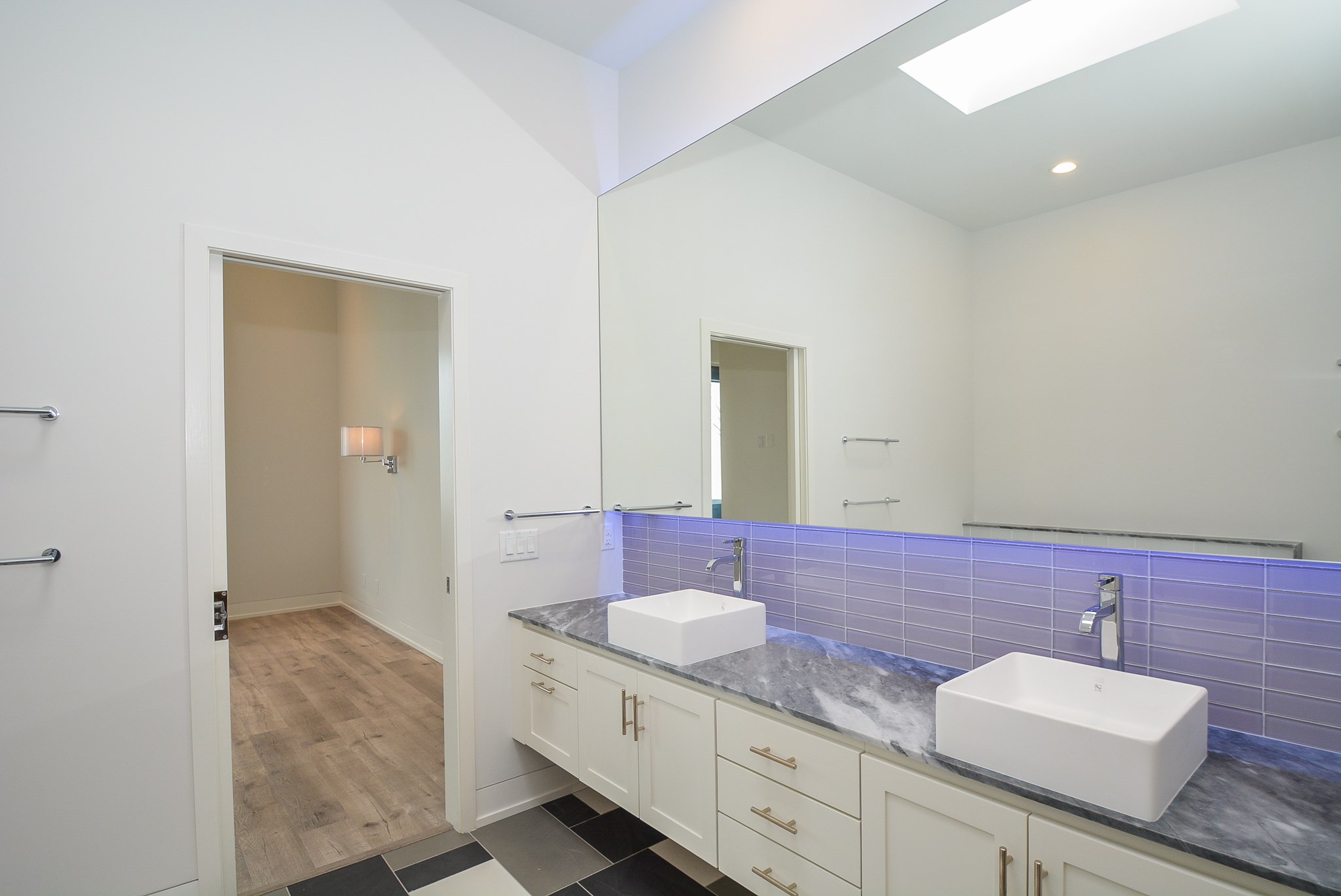 1905 Oakdale Street Property Photo 33