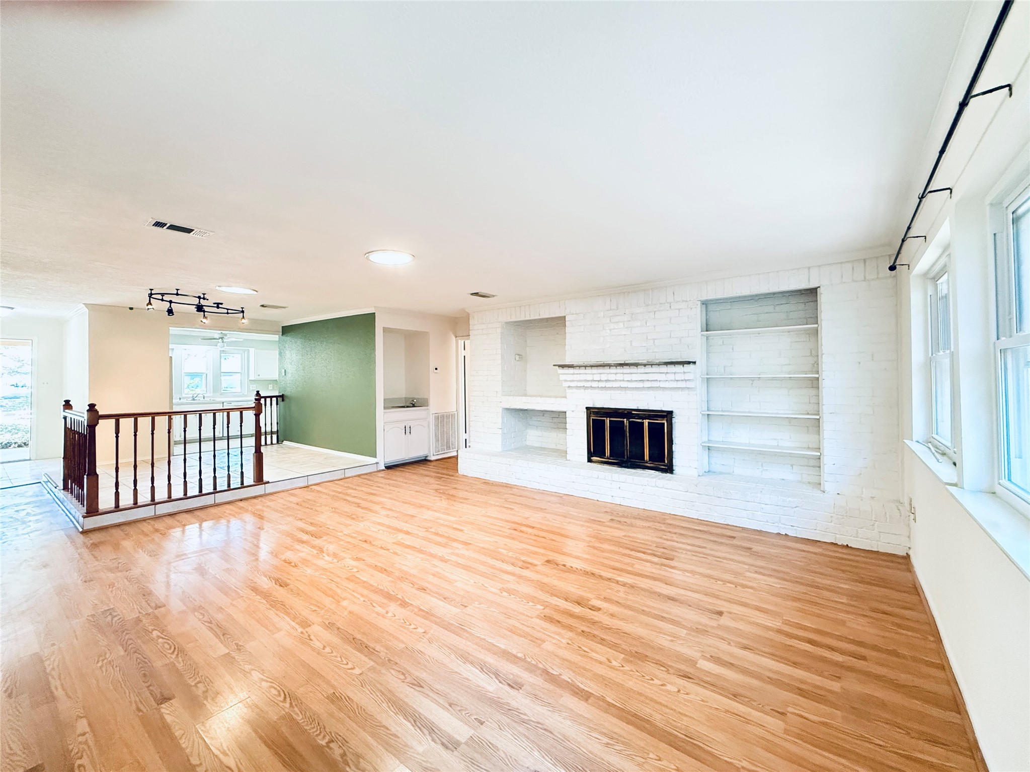 16439 Hickory Knoll Drive Property Photo 17