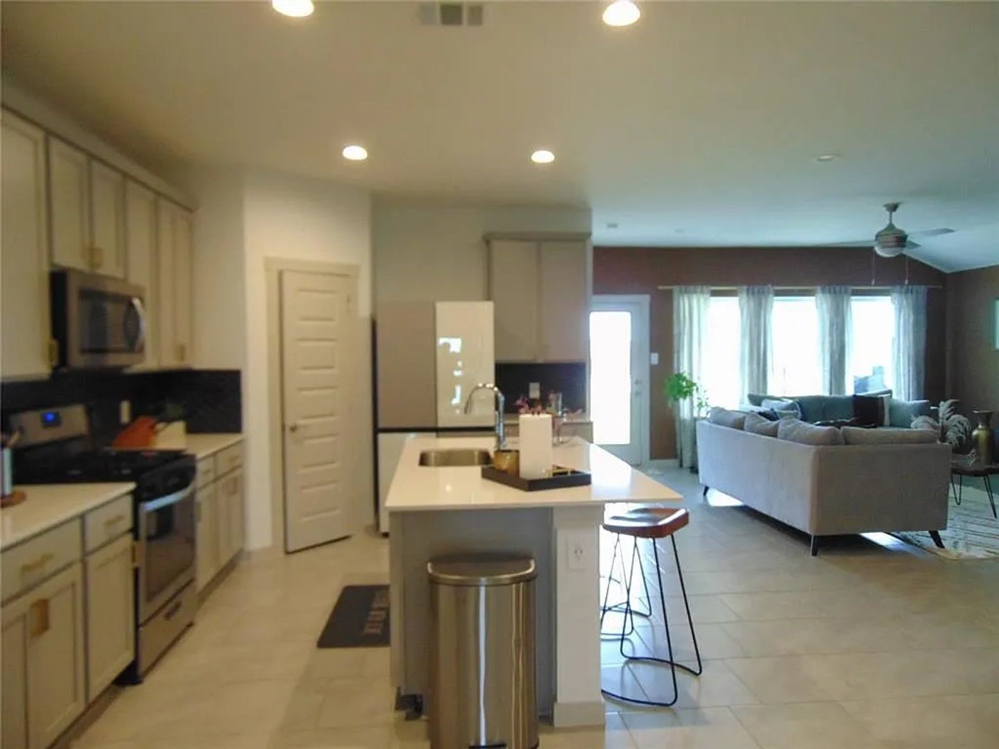 2417 Mar Vista Lane Property Photo 16