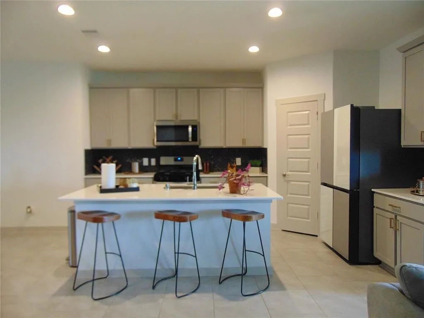 2417 Mar Vista Lane Property Photo 17