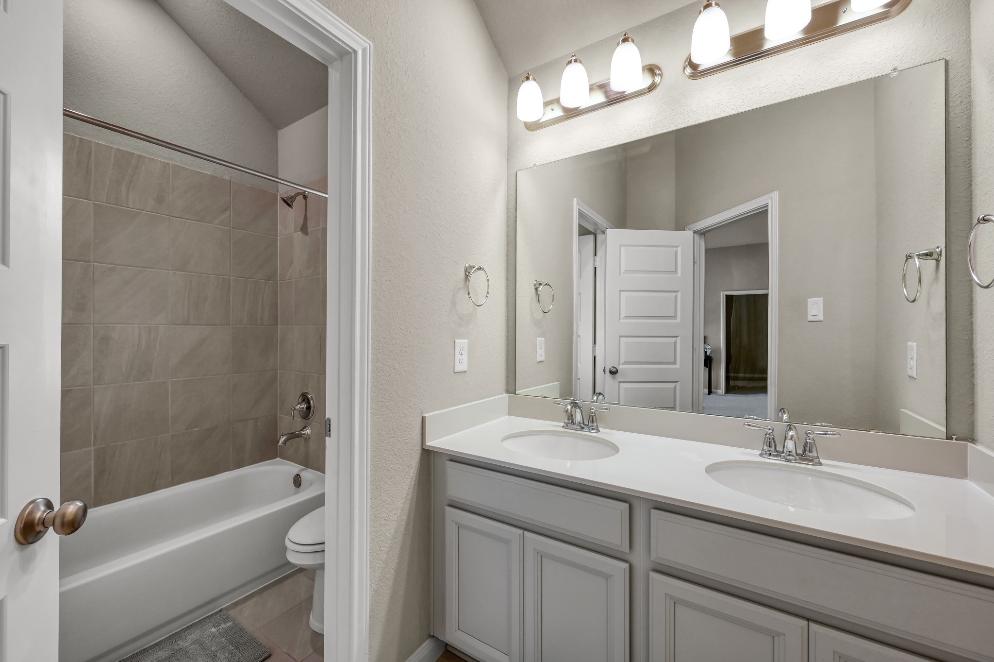 17868 Hanson Ridge Court Property Photo 37