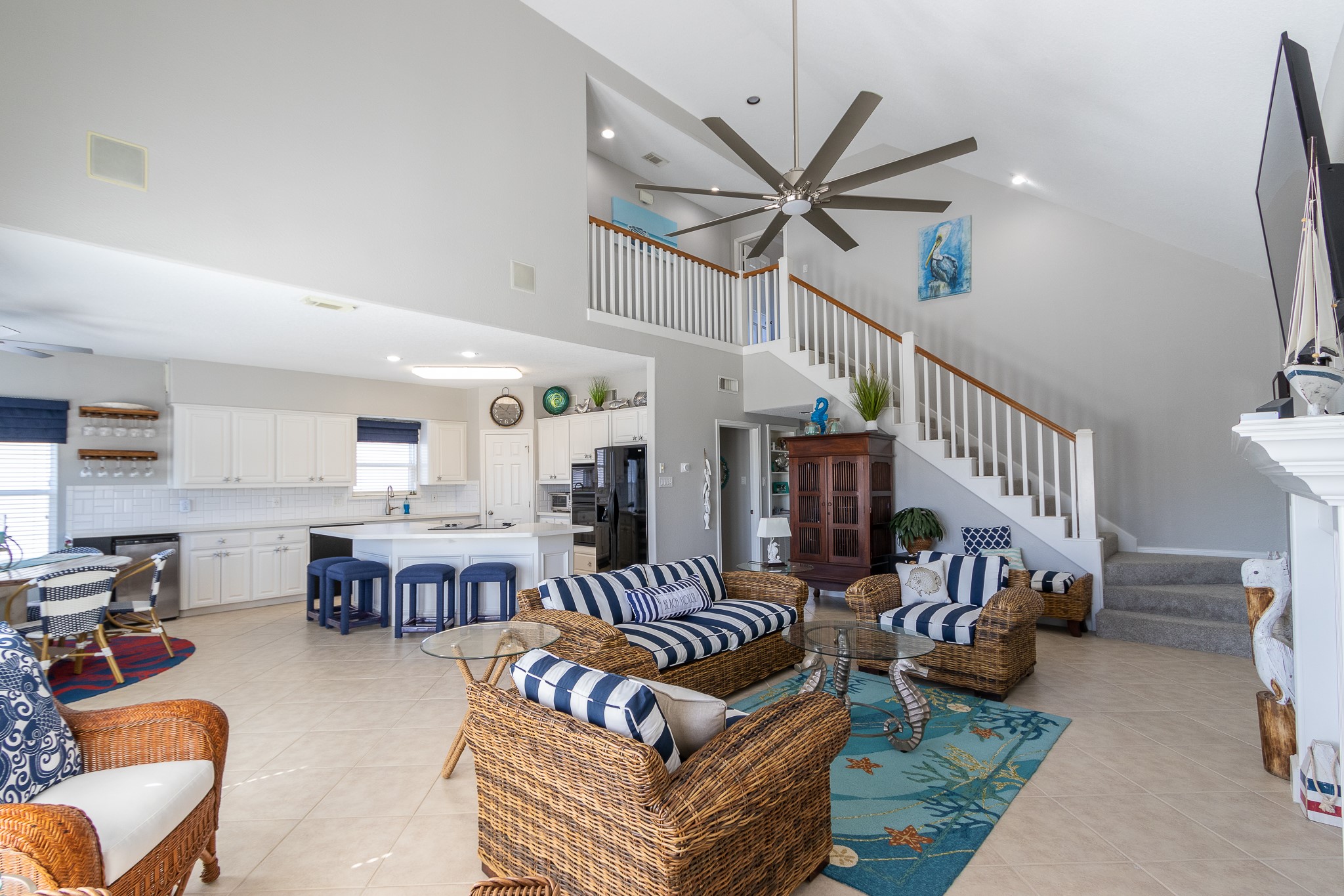925 Tiki Drive Property Photo 3