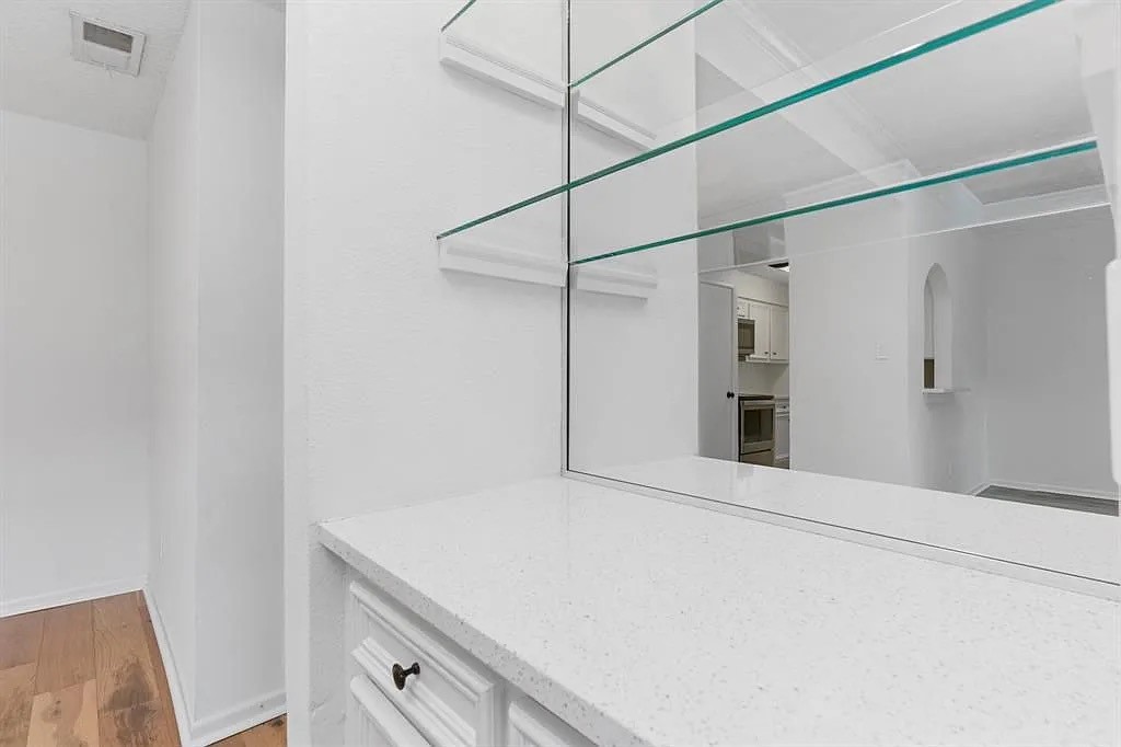 1100 Augusta Drive 3 Property Photo 10