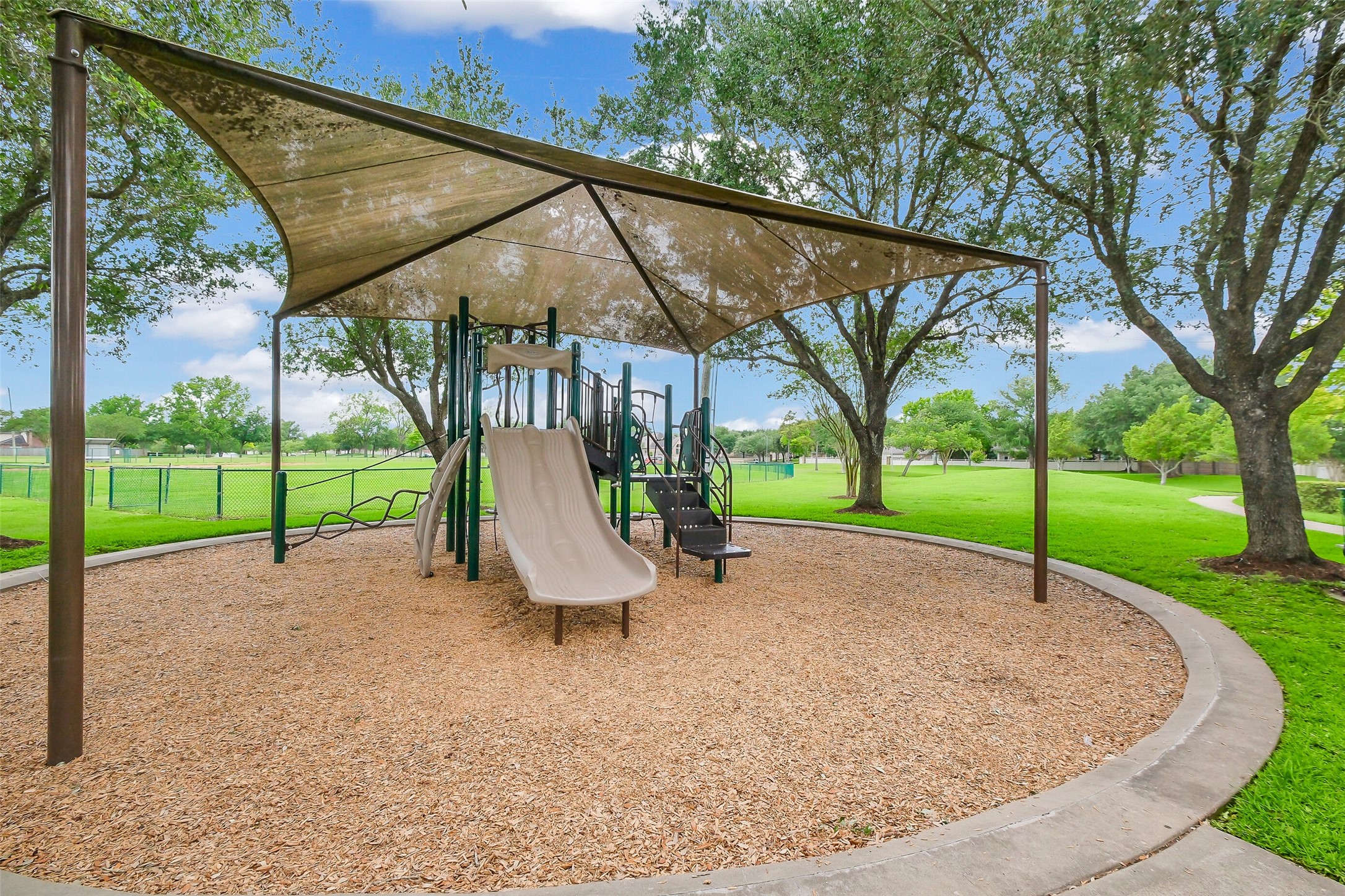 2603 Little Lake Court Property Photo 48