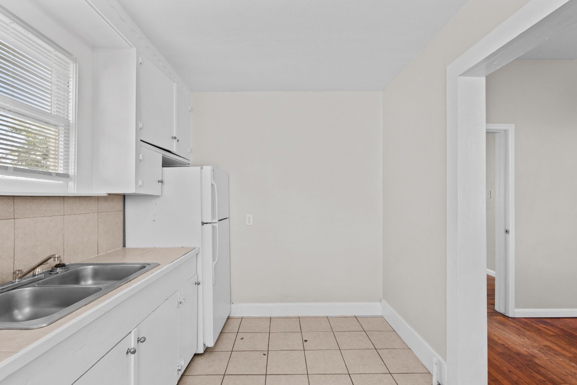 4020 Avenue O 1/2 Up Property Photo 3