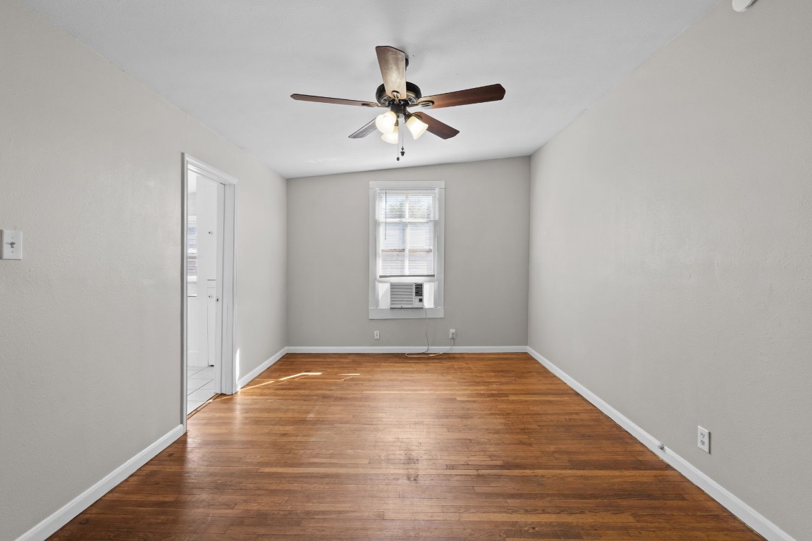 4020 Avenue O 1/2 Up Property Photo 6