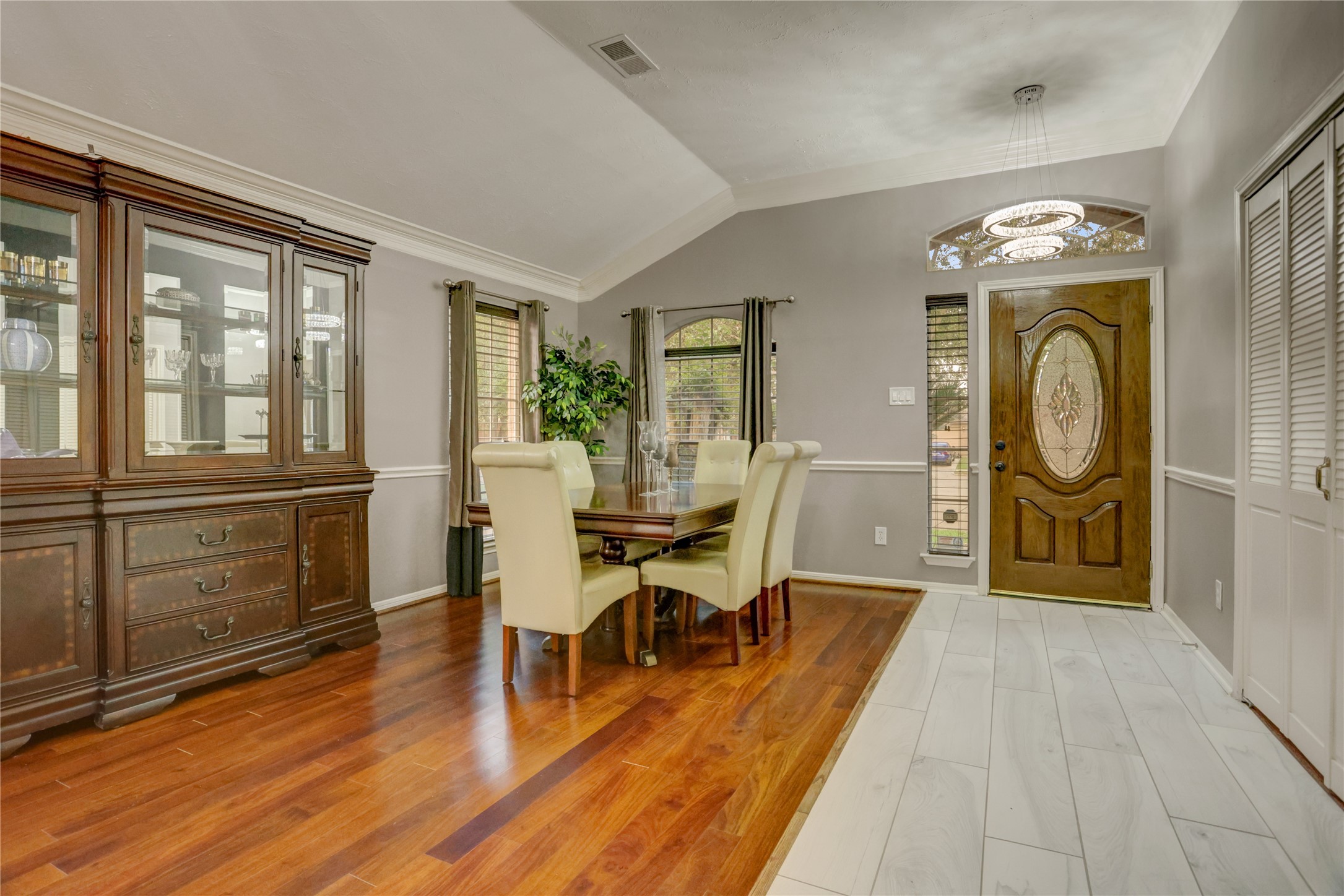 4606 Blue Rose Circle Property Photo 5