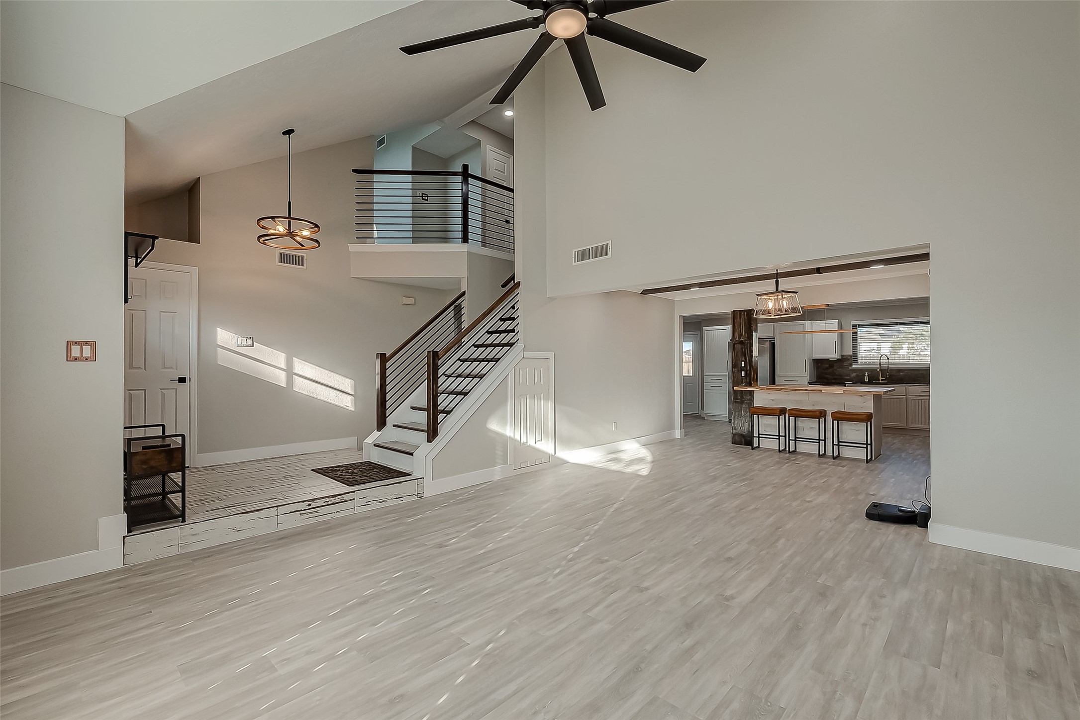 15314 Chestnut Falls Drive Property Photo 6