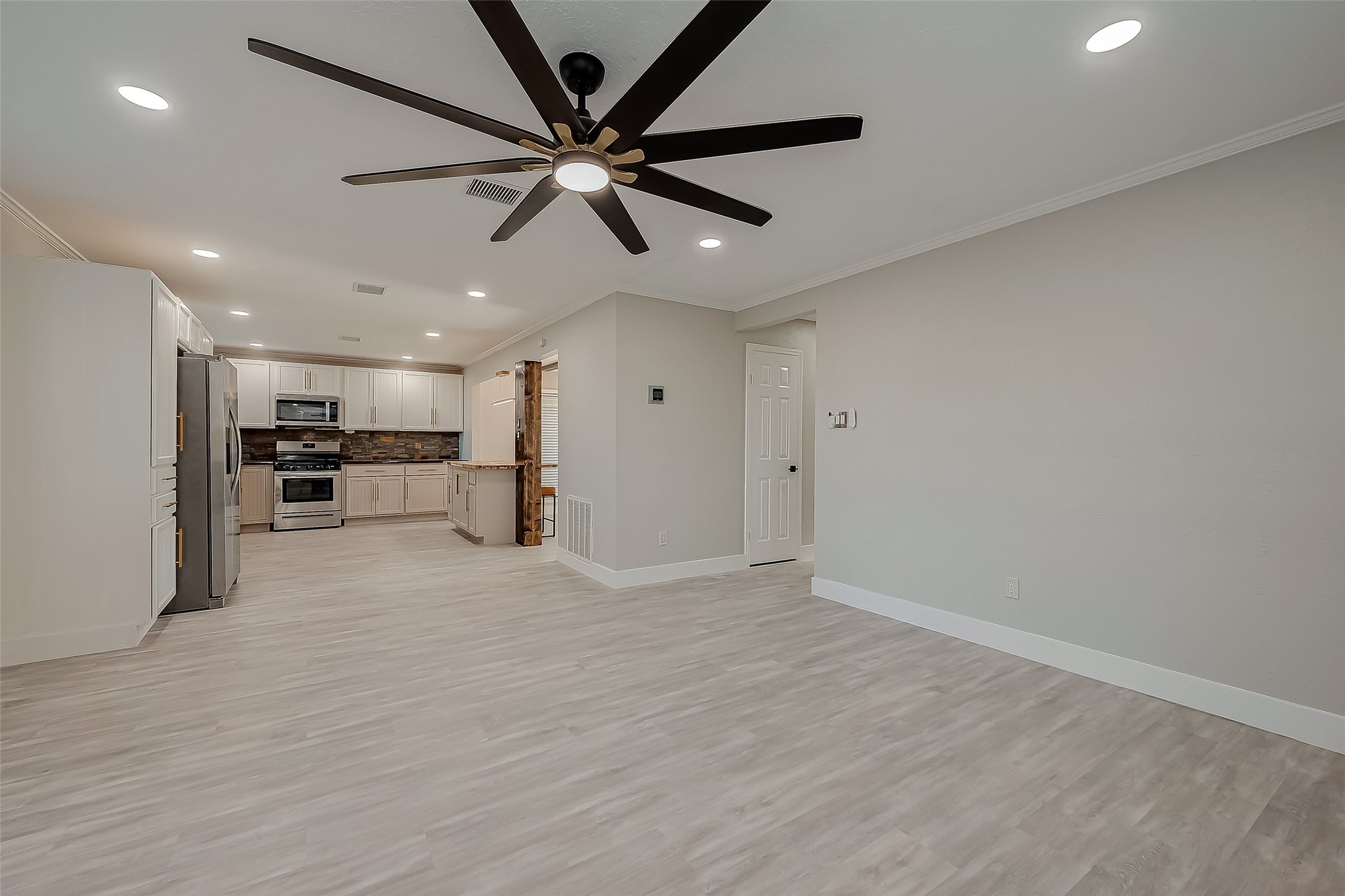 15314 Chestnut Falls Drive Property Photo 9