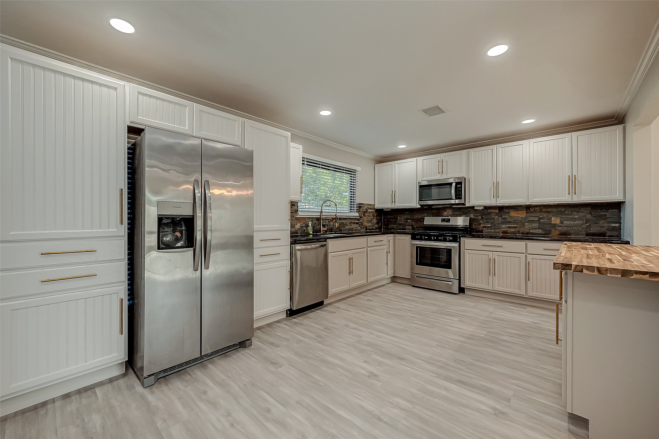 15314 Chestnut Falls Drive Property Photo 11