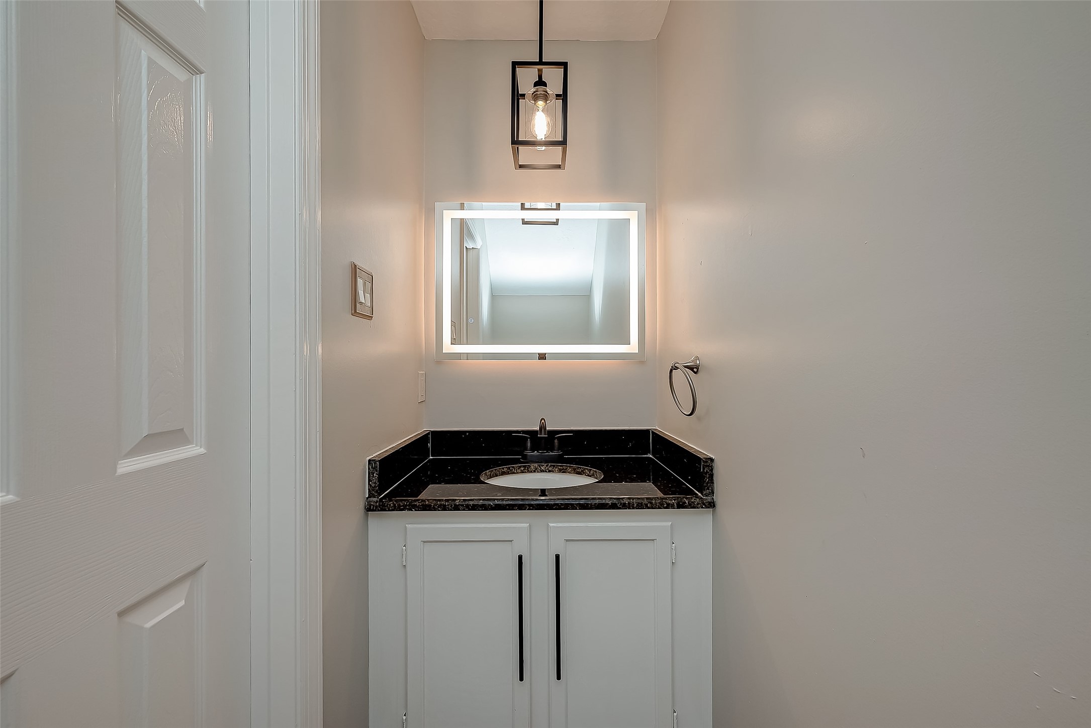 15314 Chestnut Falls Drive Property Photo 12