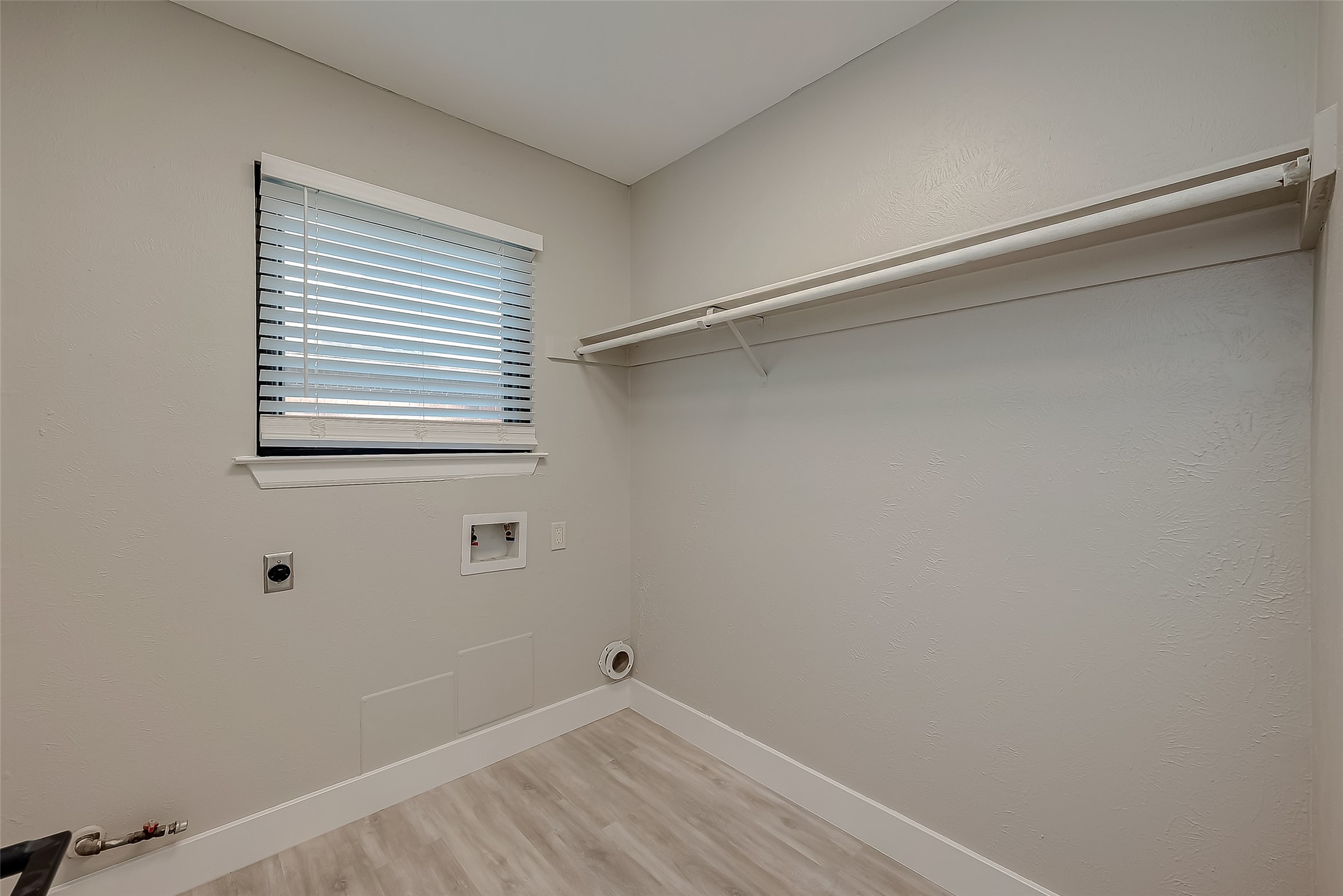 15314 Chestnut Falls Drive Property Photo 24