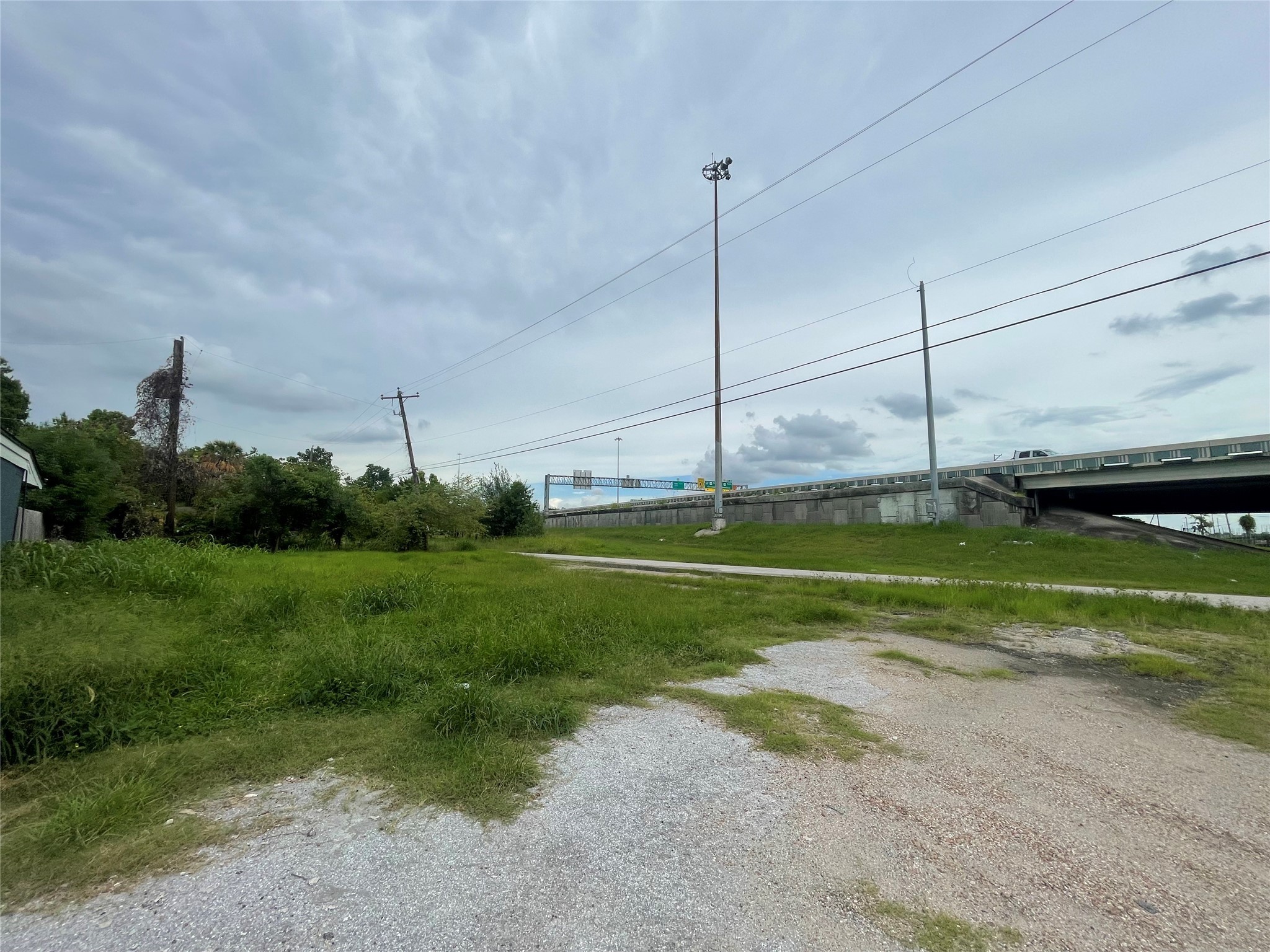 5500 Jensen Drive Property Photo 3