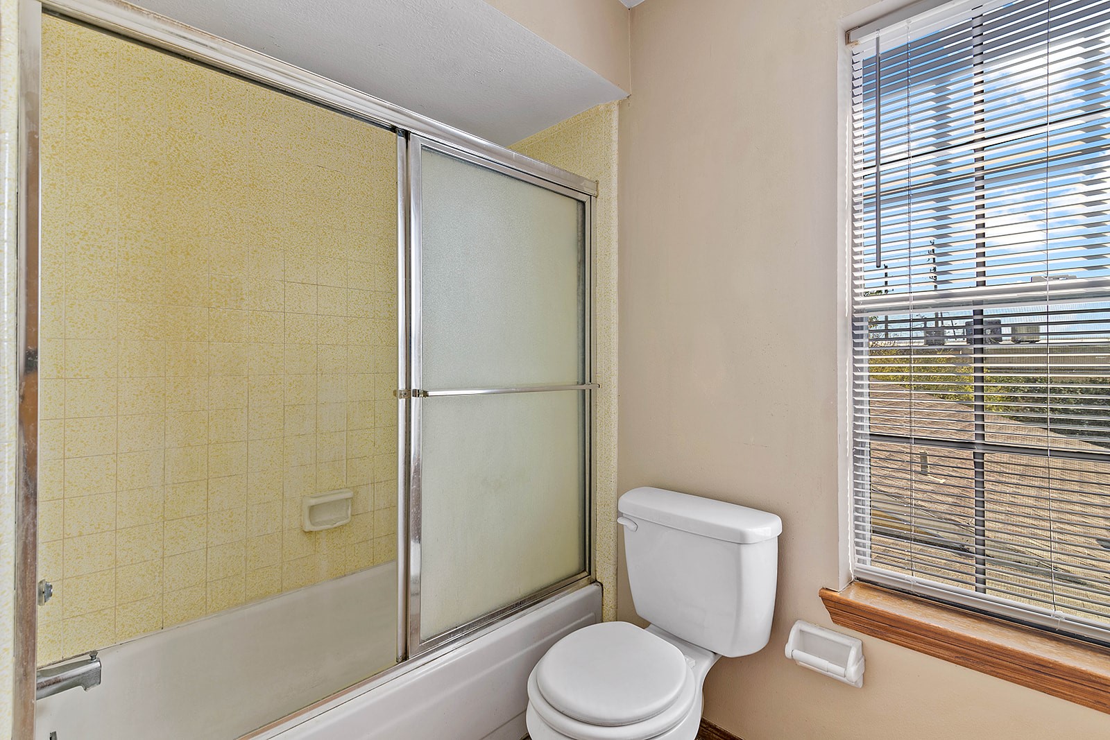 10703 Crestfield Court Property Photo 18