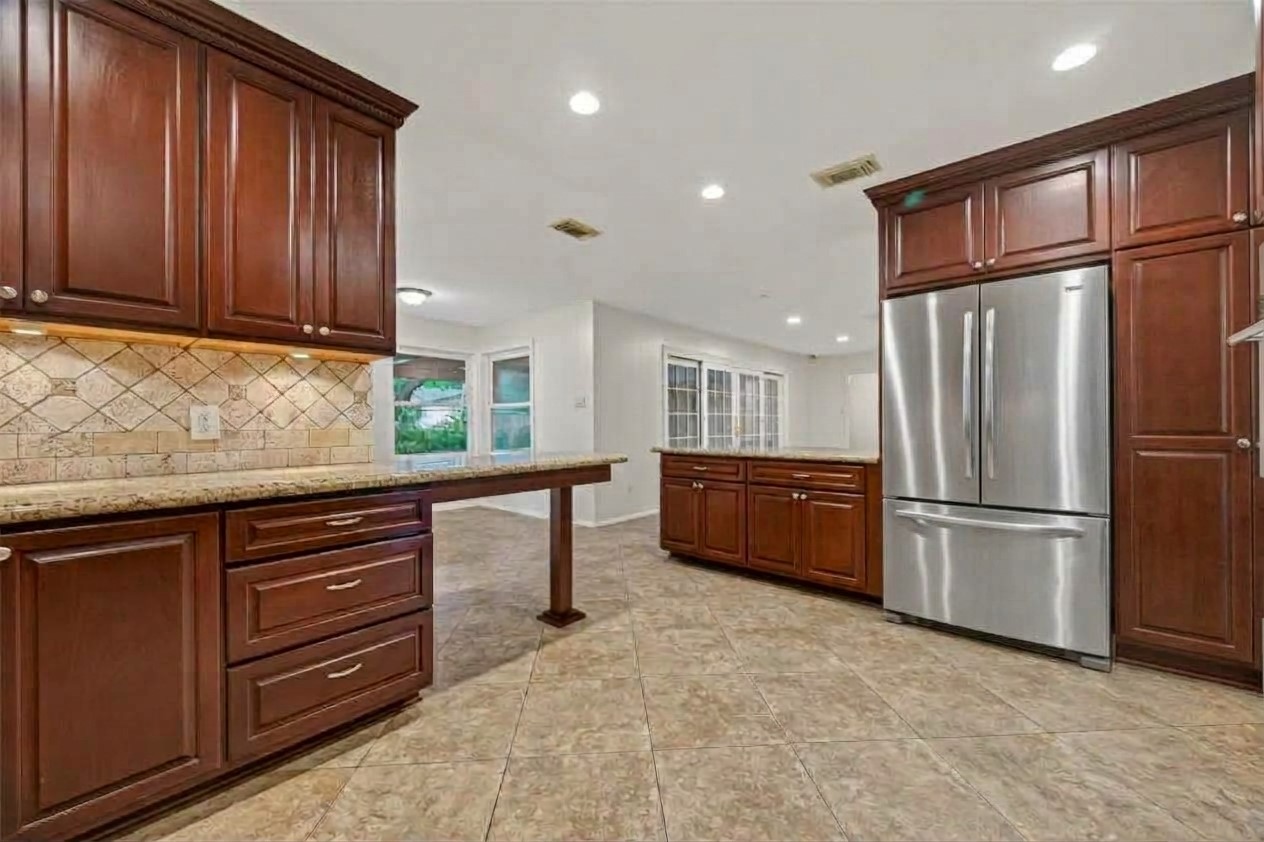 5638 Sanford Road Property Photo 6