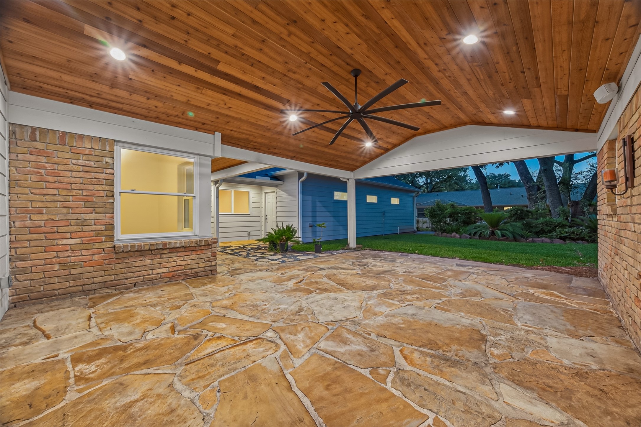5638 Sanford Road Property Photo 17