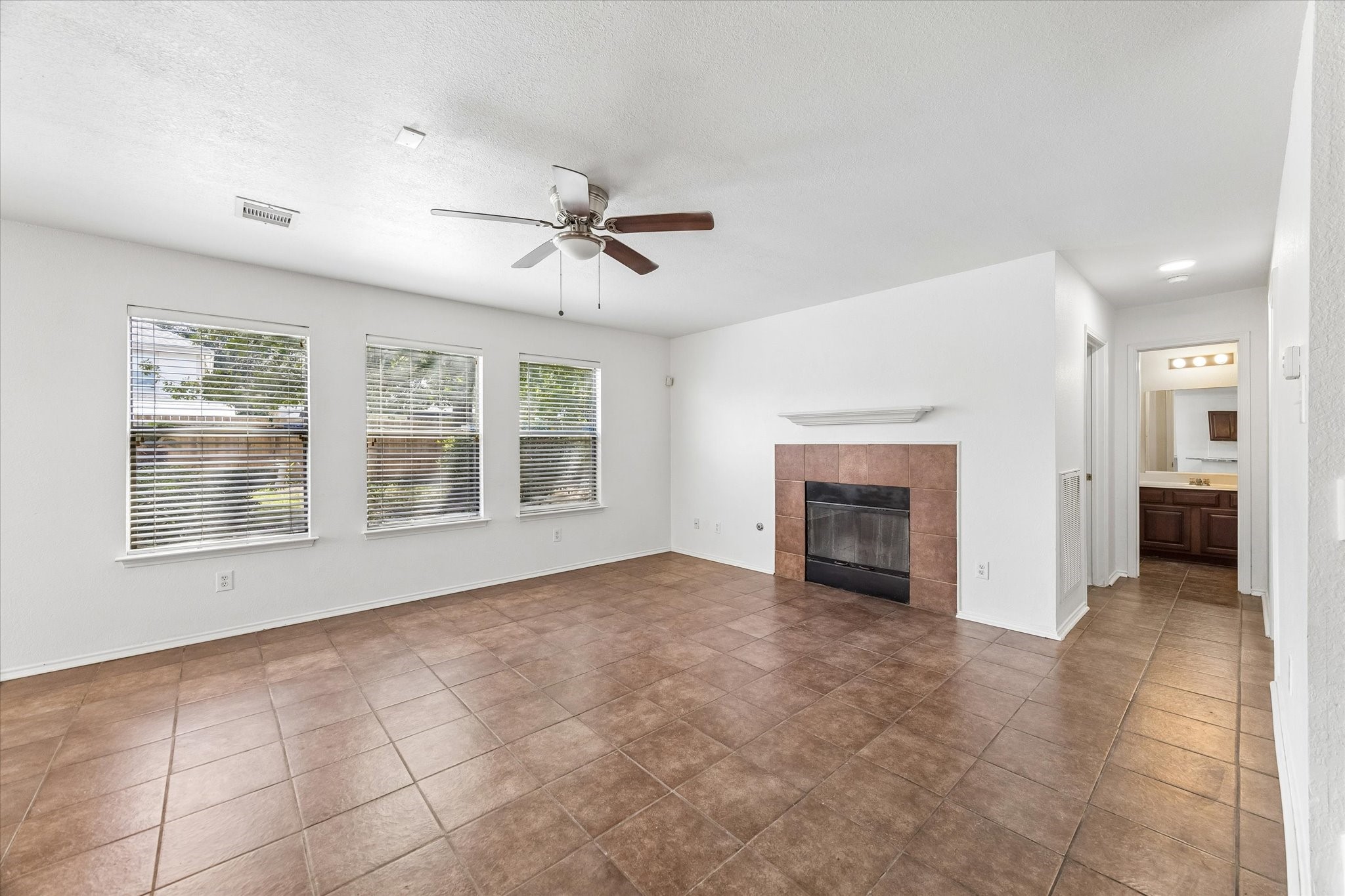 10110 Fallmont Court Property Photo 7